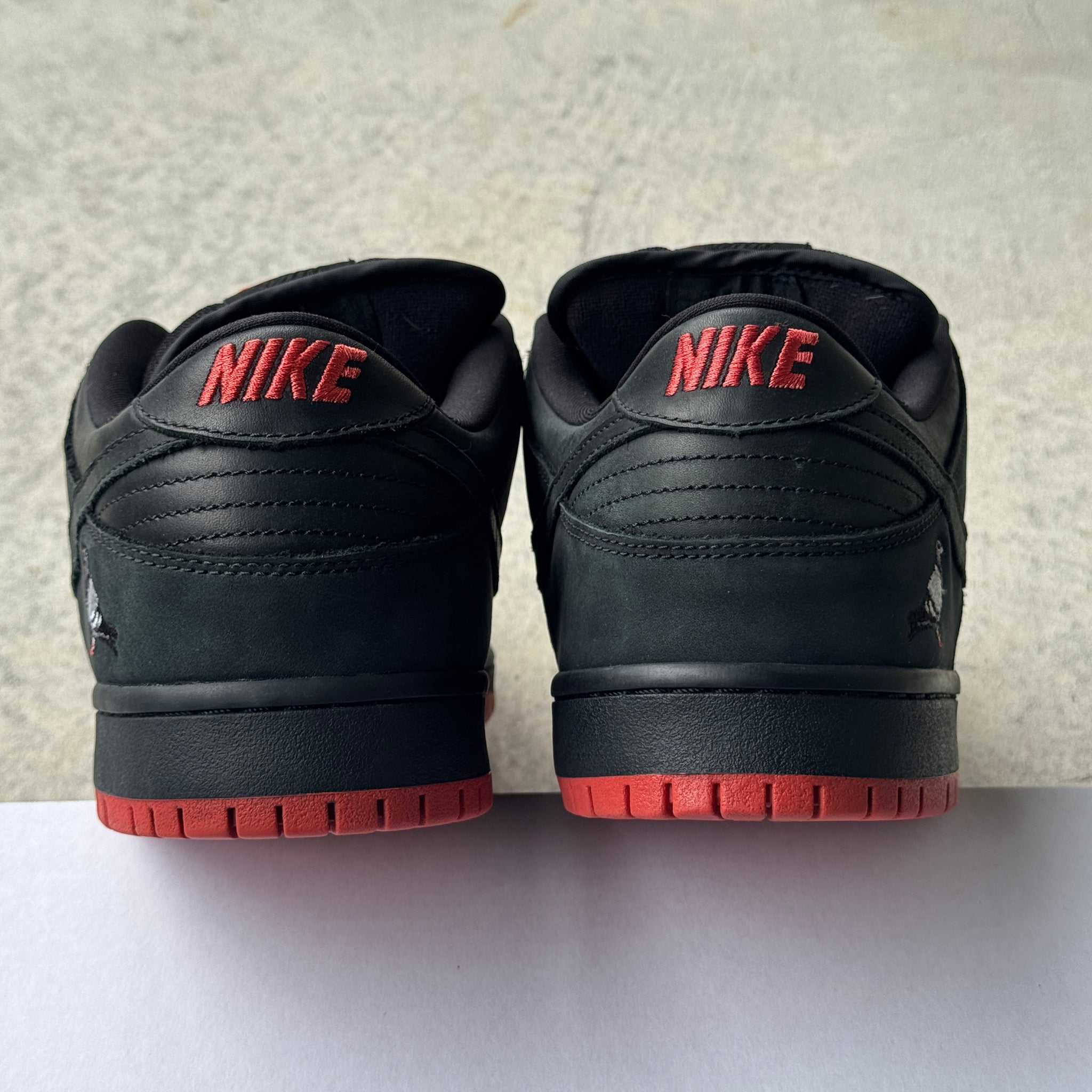 12 US - NIKE SB DUNK LOW STAPLE BLACK PIGEON 2017