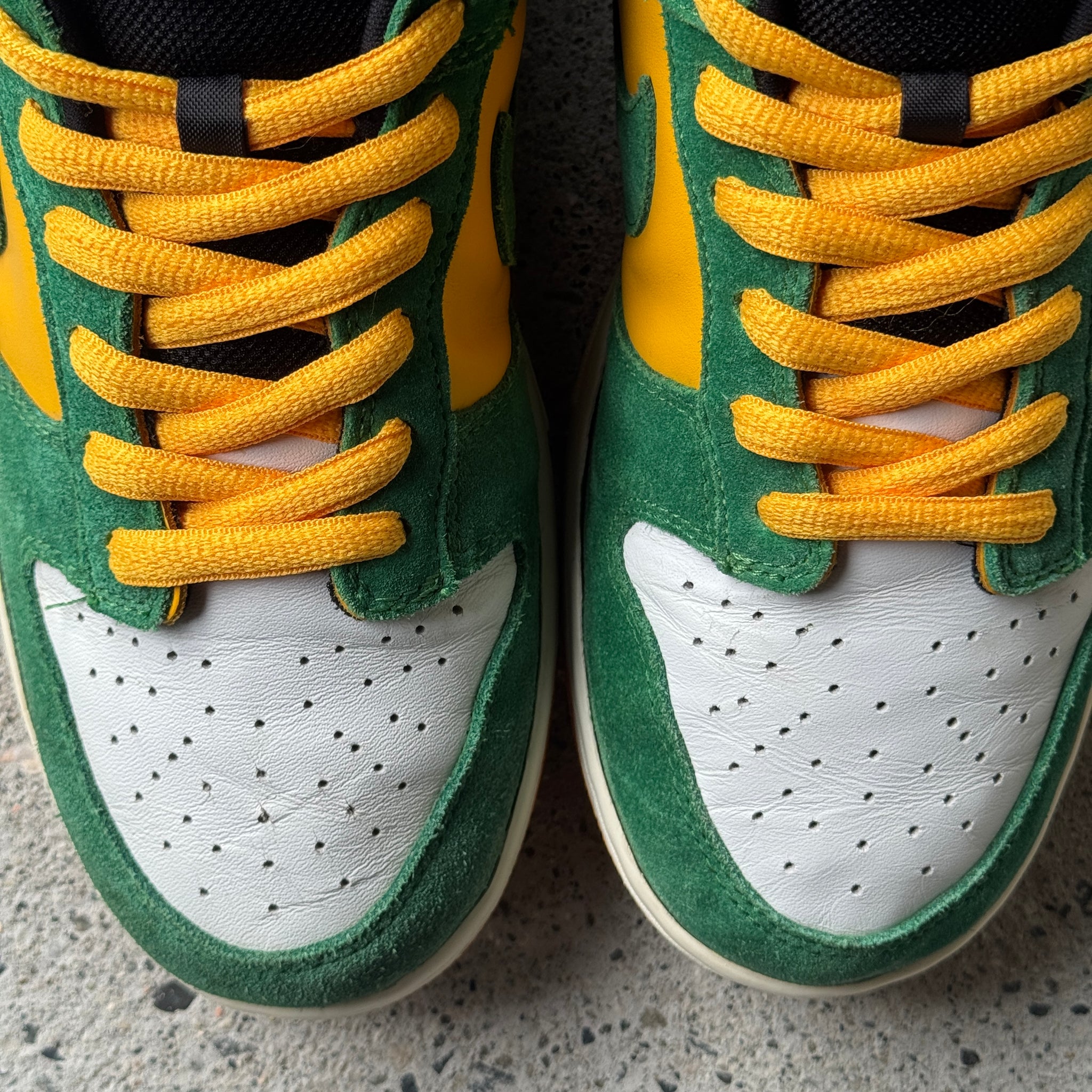 11 US - NIKE SB DUNK LOW BUCK 2004