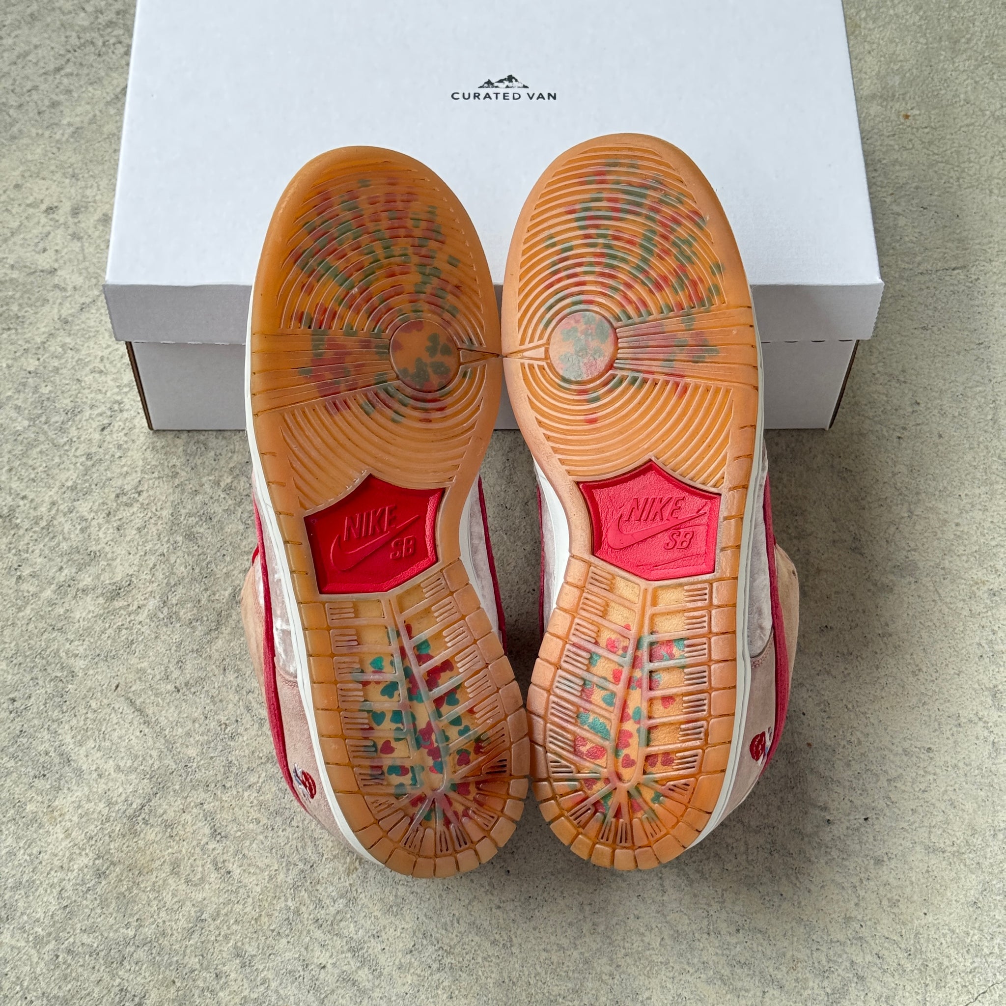 12 US - NIKE SB DUNK LOW STRANGELOVE 2020