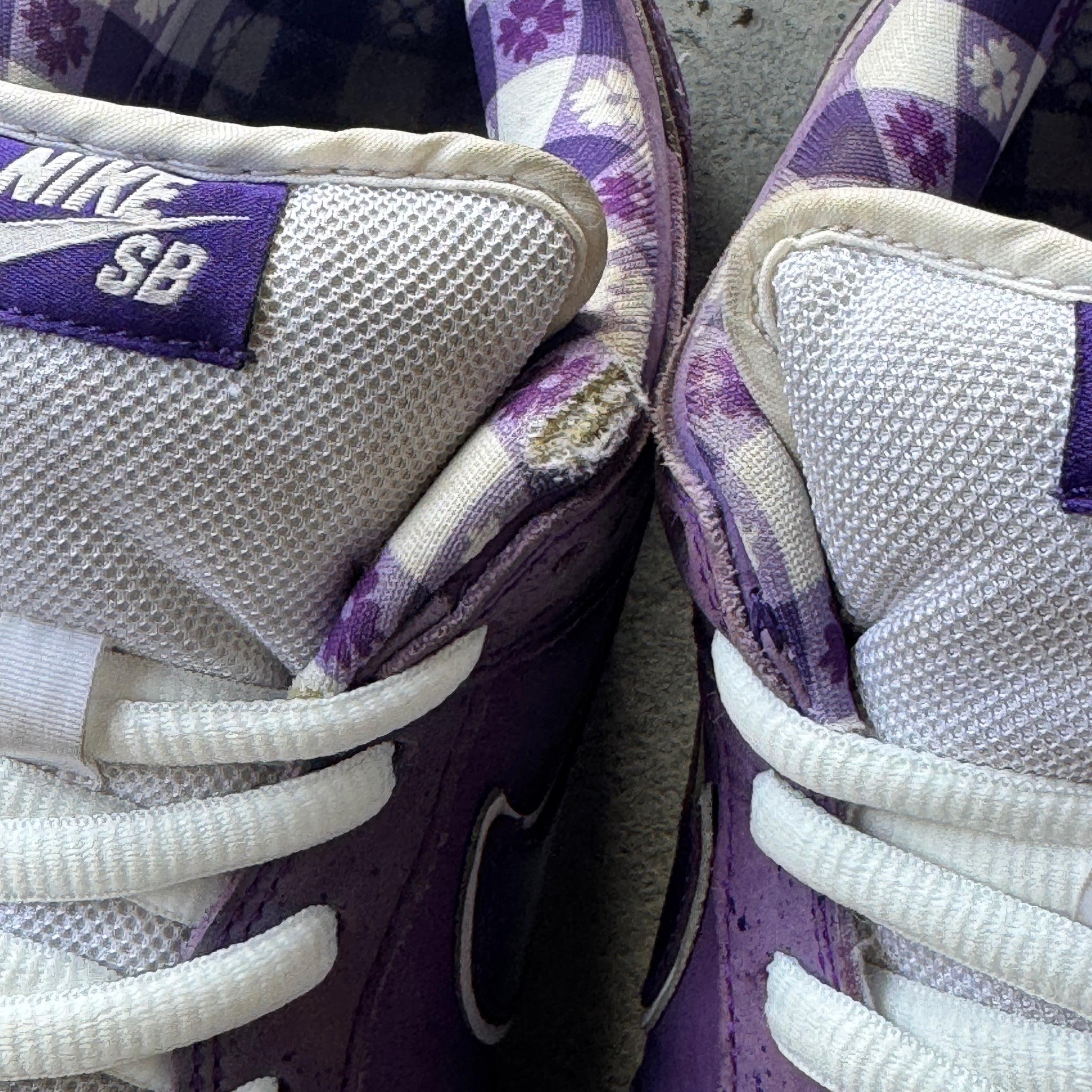 10 US - NIKE SB DUNK LOW PURPLE LOBSTER 2018