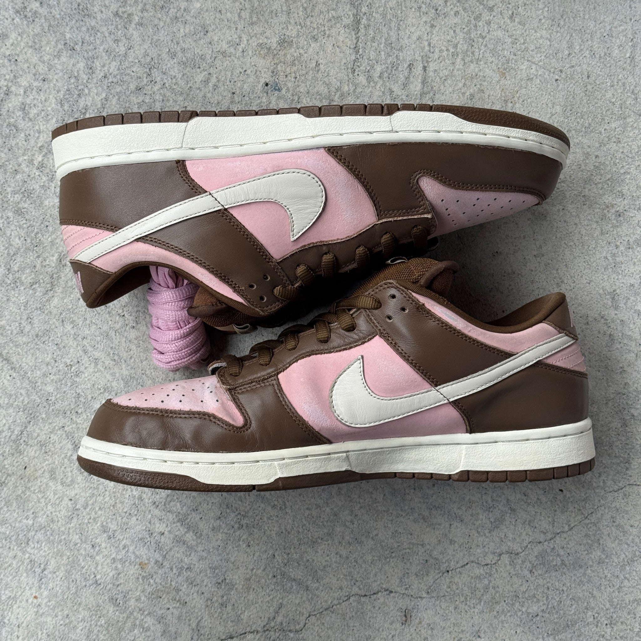 12 US - NIKE SB DUNK LOW STUSSY W BOX 2005