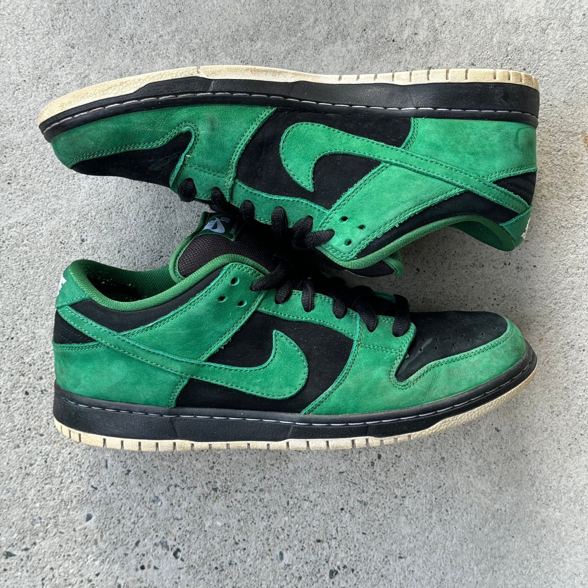 10 US - NIKE SB DUNK LOW GREEN LANTERN 2018