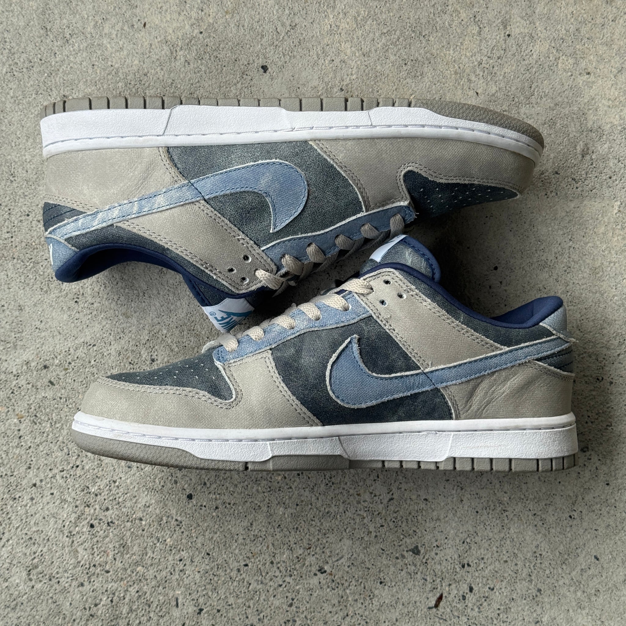 9 US - NIKE DUNK LOW DIRTY DENIM W BOX 2003