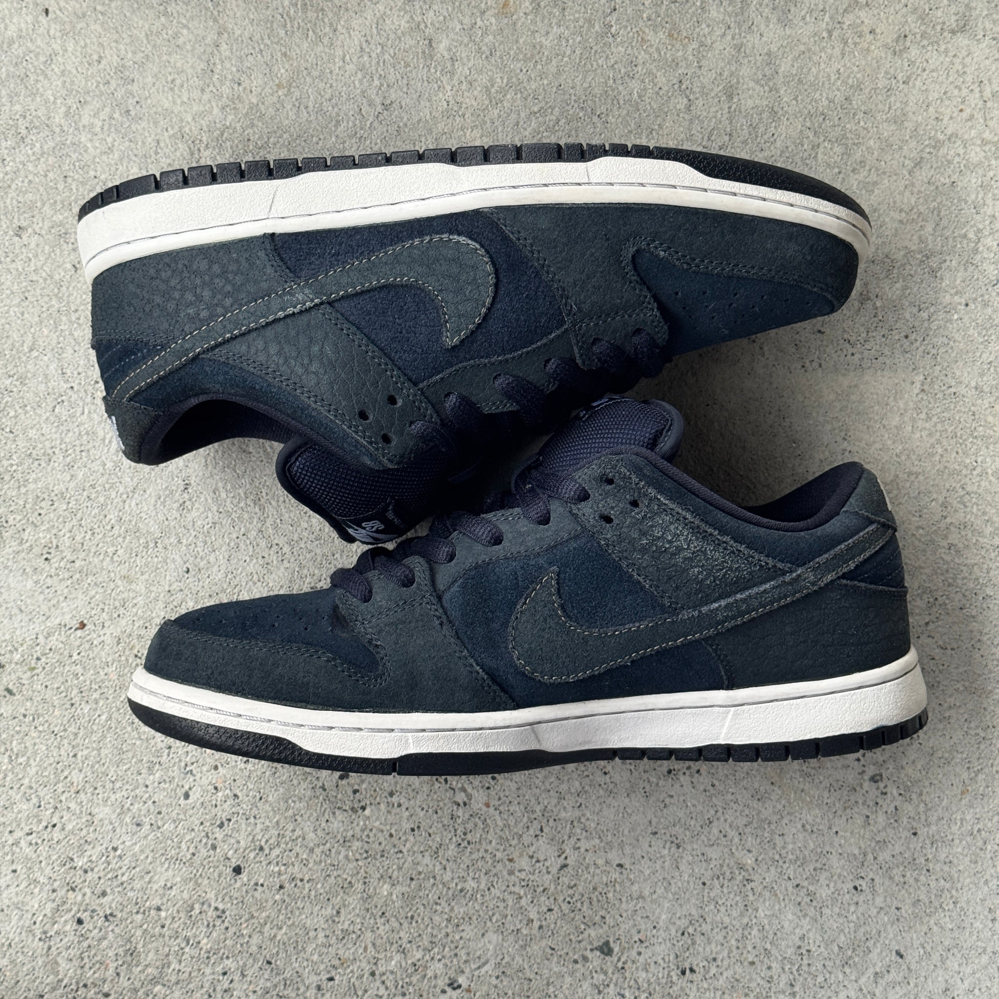 8 US - NIKE SB DUNK LOW US PASSPORT 2011
