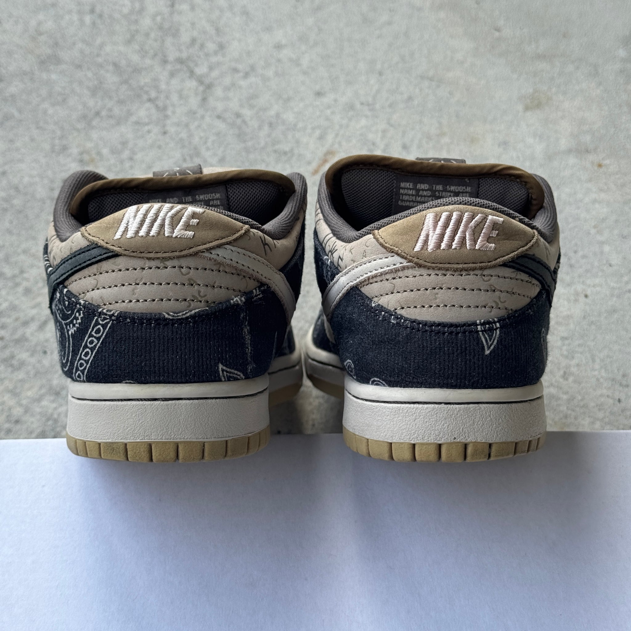 8.5 US - NIKE SB DUNK LOW TRAVIS SCOTT 2020