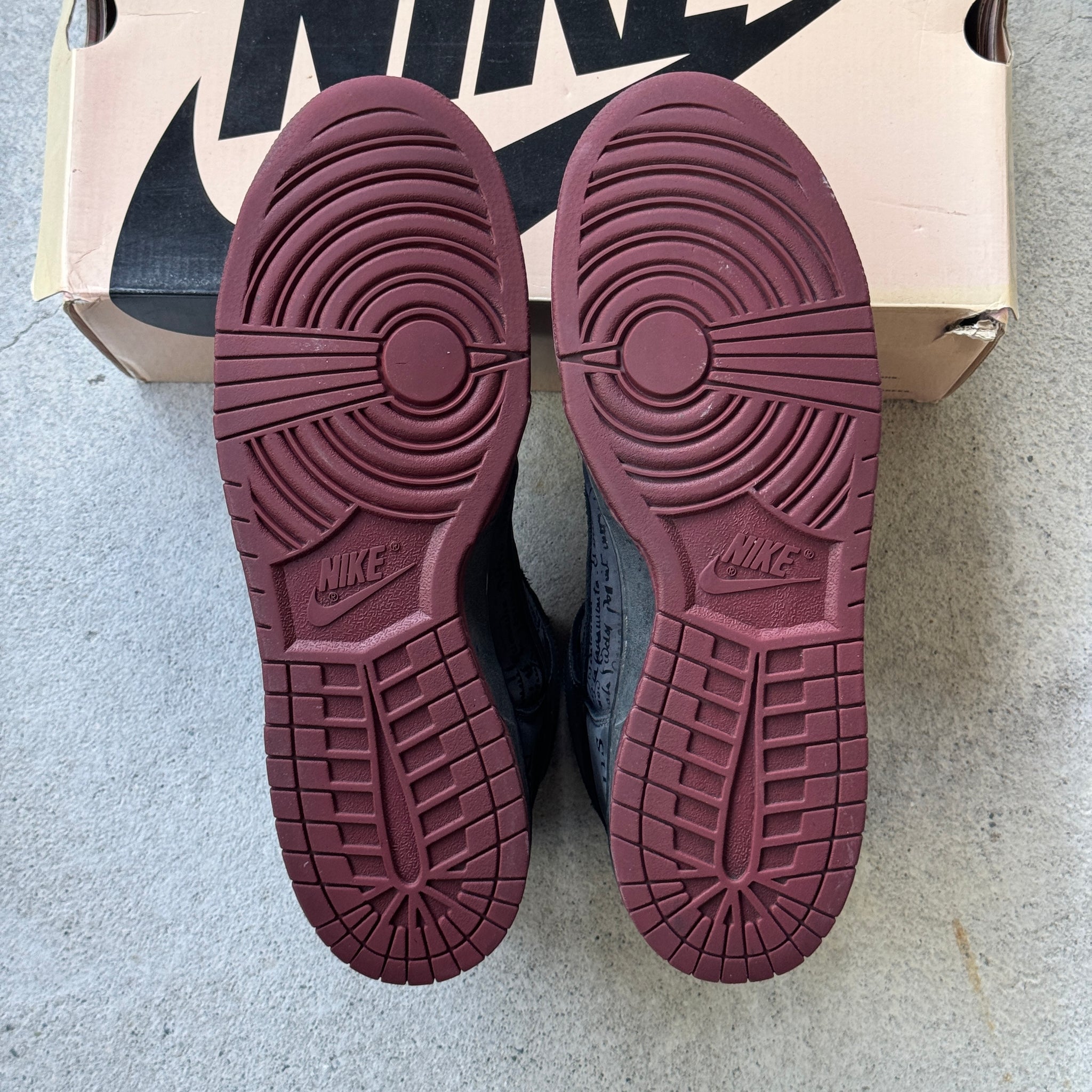 13 US - NIKE SB DUNK HIGH MELVIN BLACK W BOX 2005
