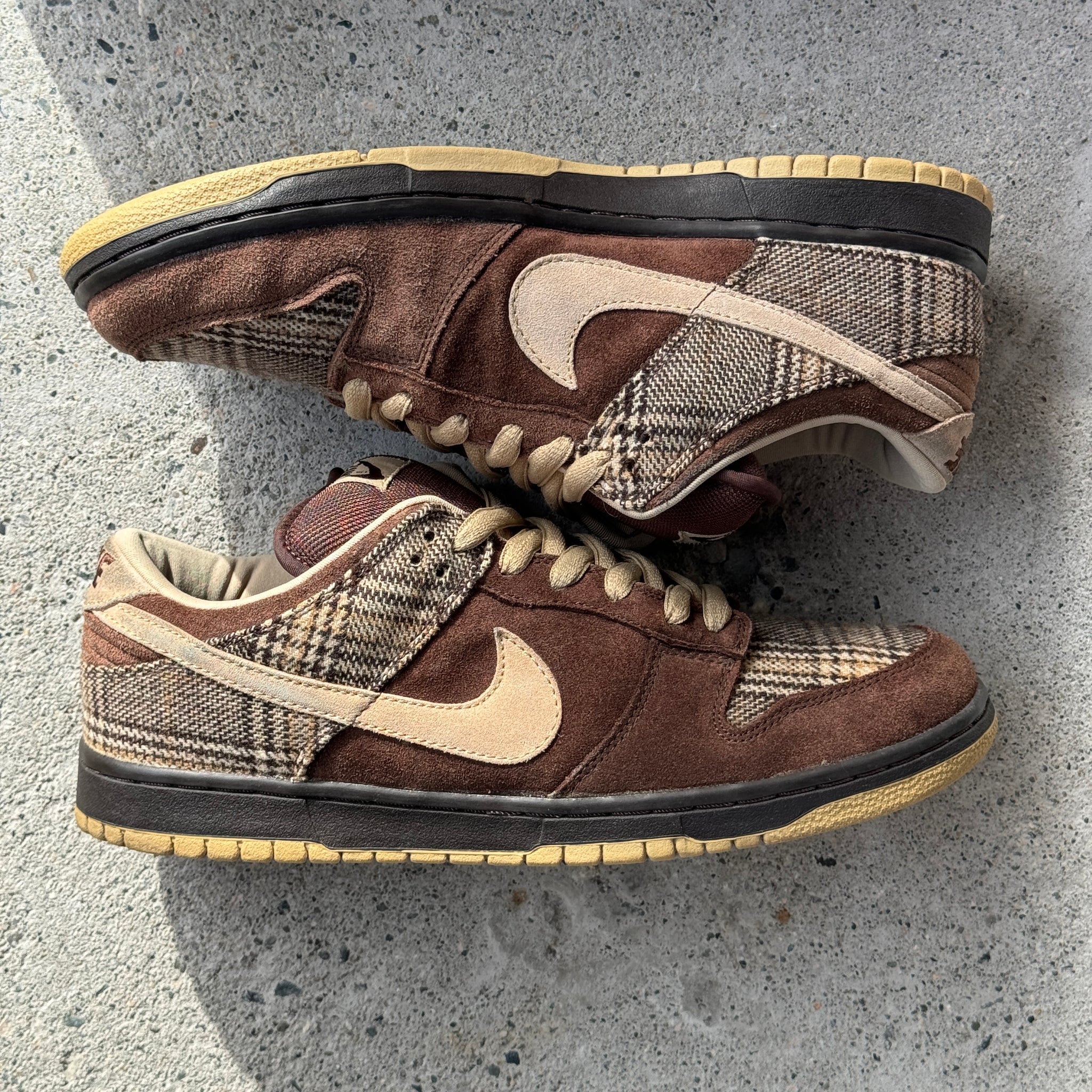 11 US - NIKE SB DUNK LOW TWEED W BOX 2004