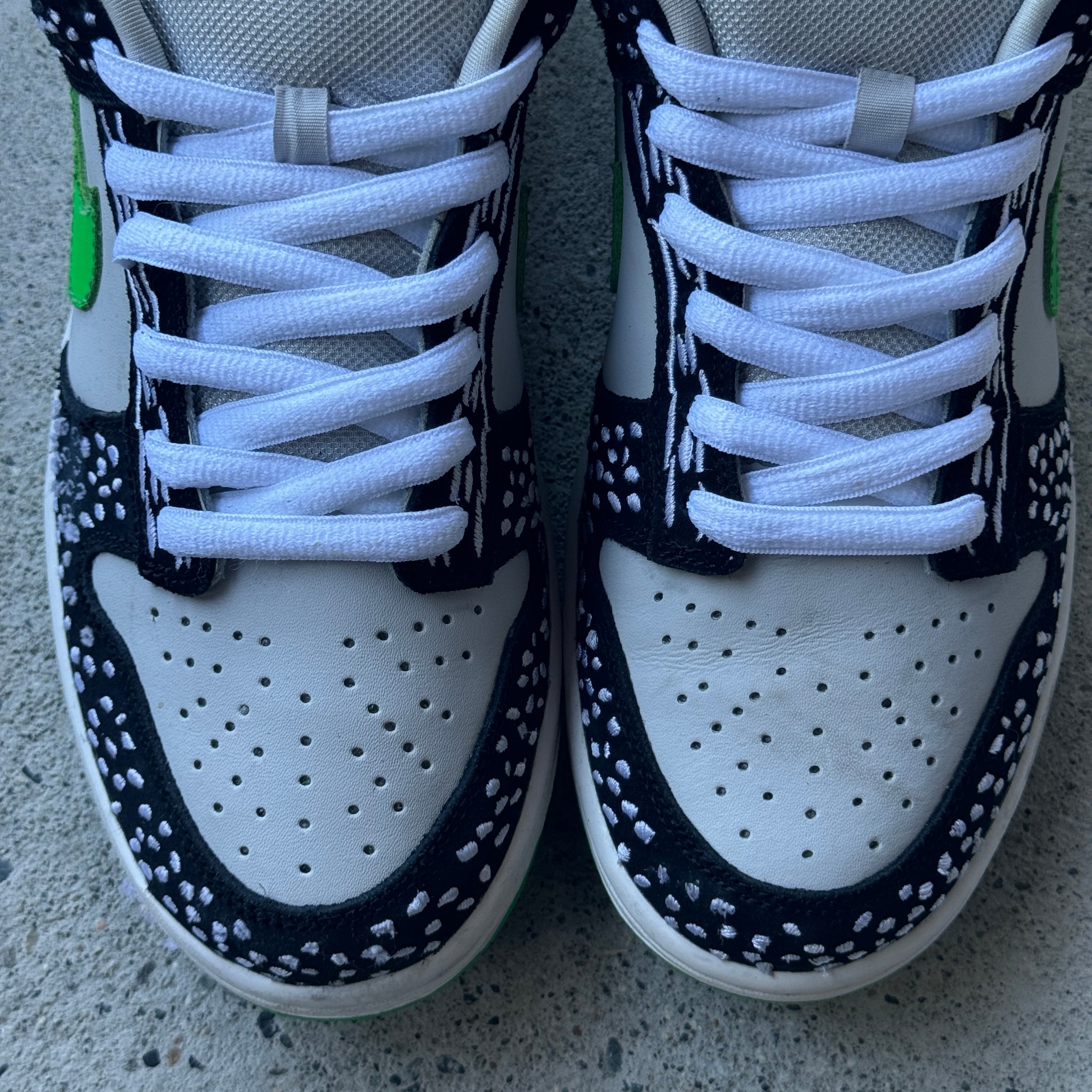8.5 US - NIKE SB DUNK LOW LOON 2010