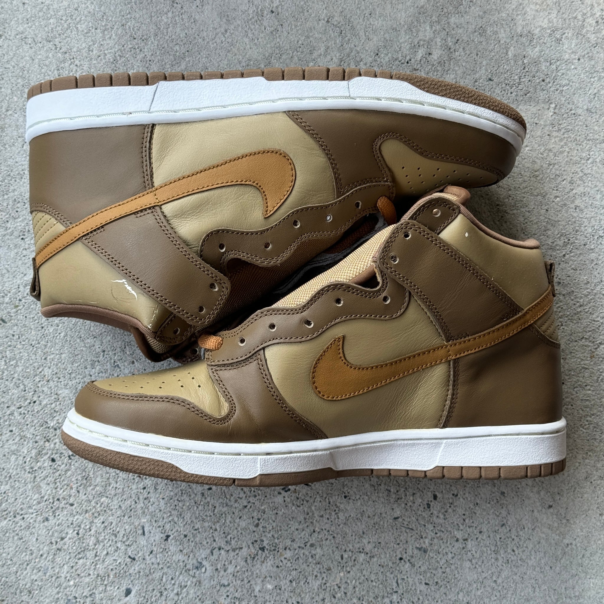 9 US - DS NIKE DUNK HIGH MAPLE W BOX 2003