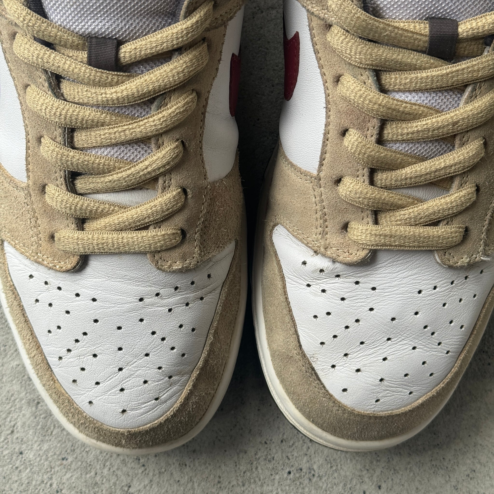 12 US - NIKE SB DUNK LOW VARSITY CRIMSON W BOX 2006