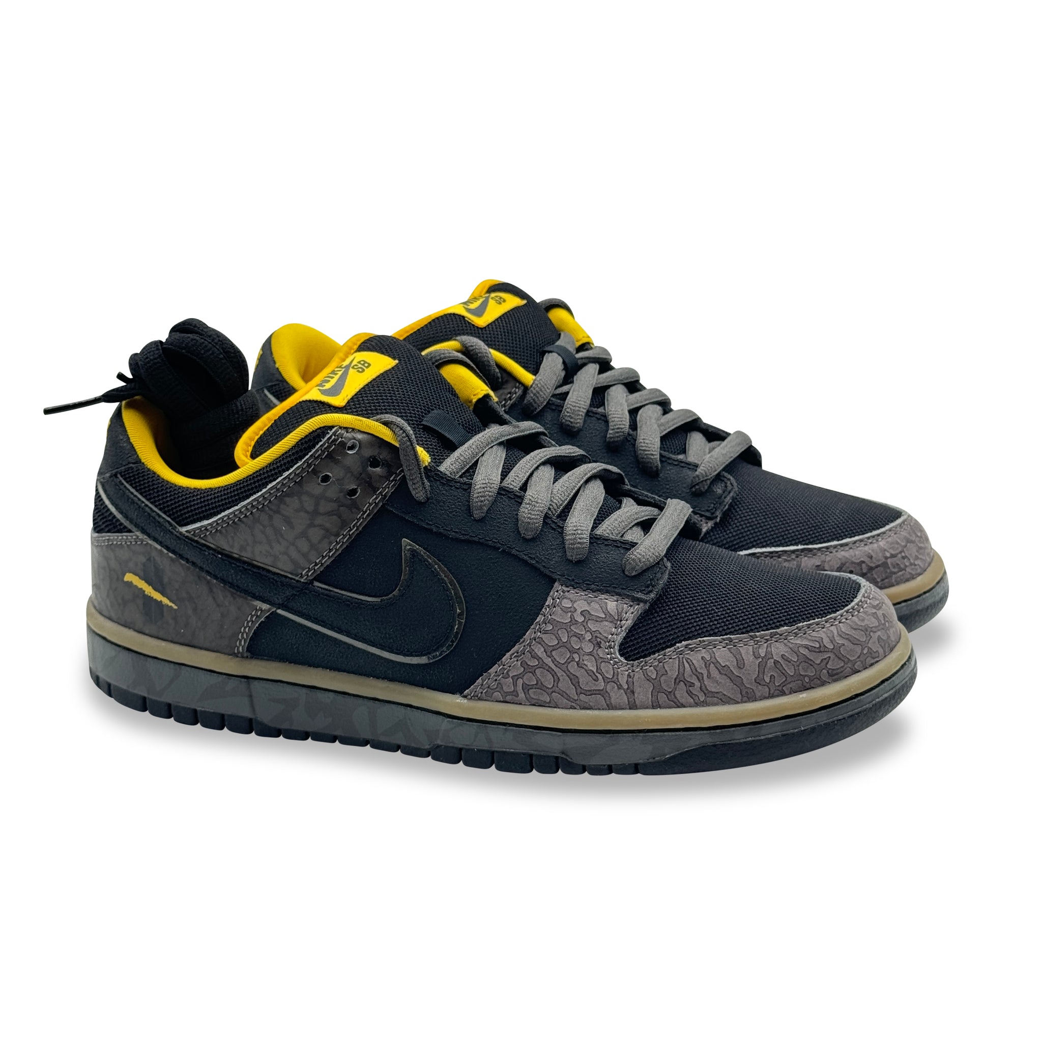 8.5 US - DS NIKE SB DUNK LOW YELLOW CURB W BOX 2010
