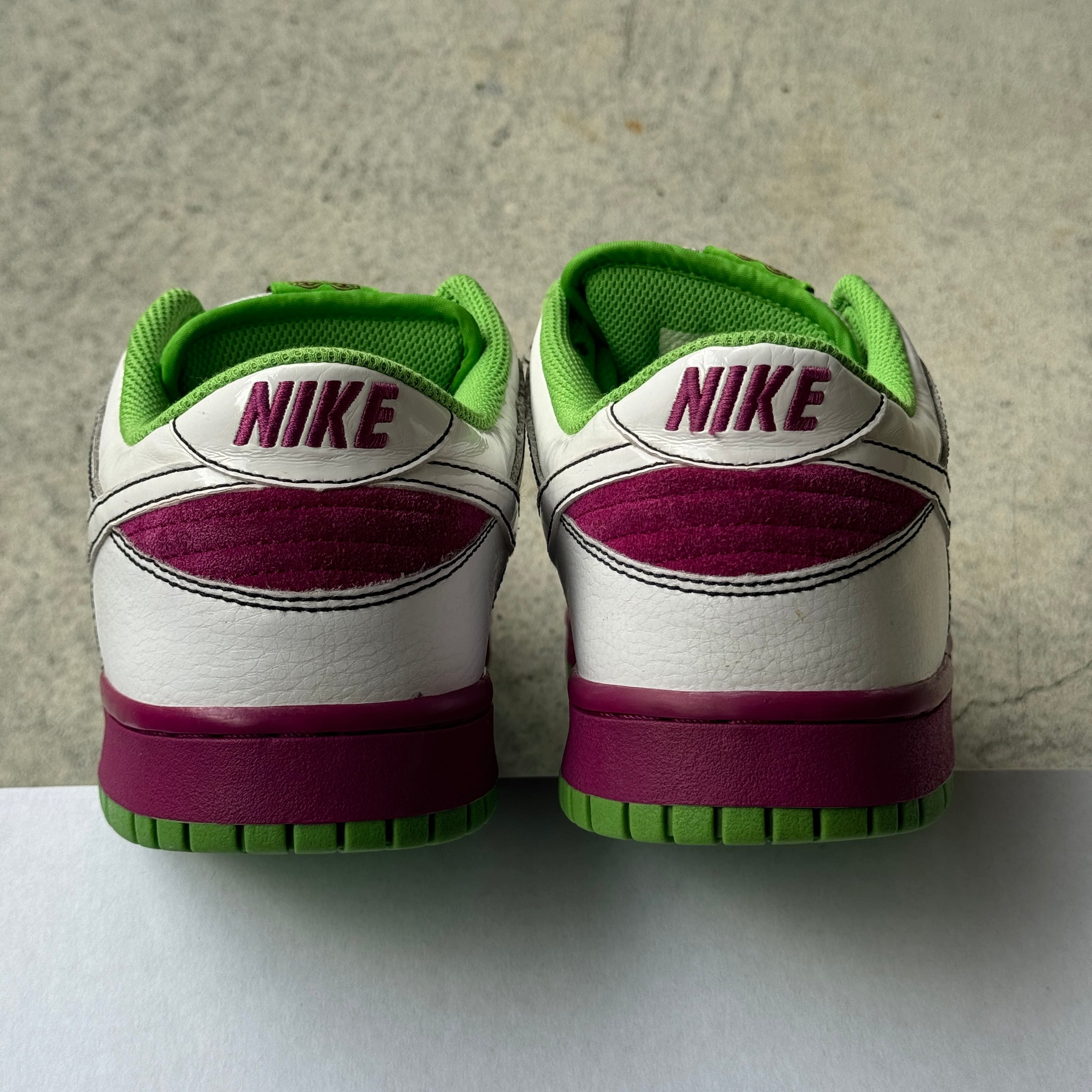 10.5W/9M US -  NIKE WMNS DUNK LOW 6.0 MEAN GREEN 2009