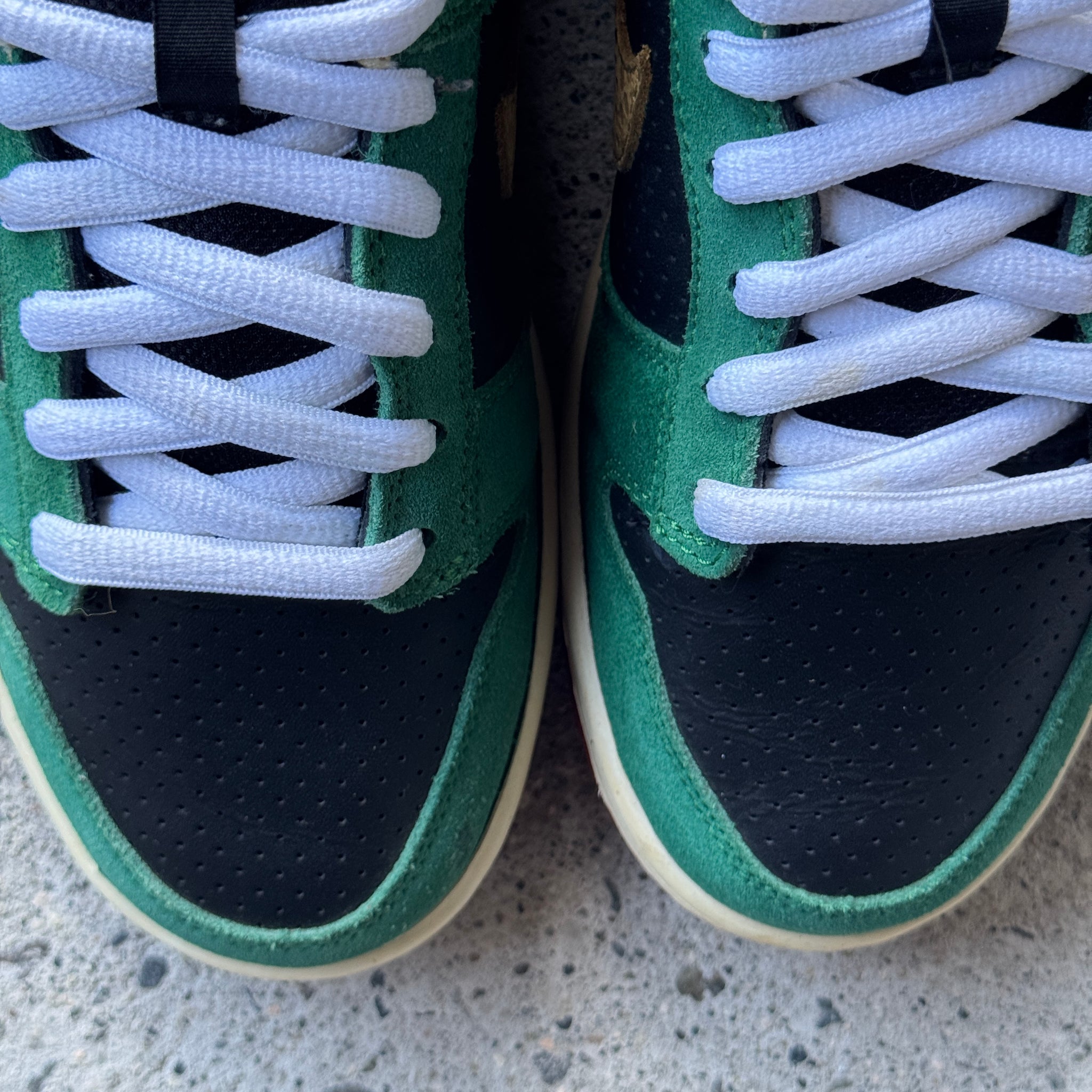 7.5 US - NIKE SB DUNK LOW MILLER HIGH LIFE W BOX 2010