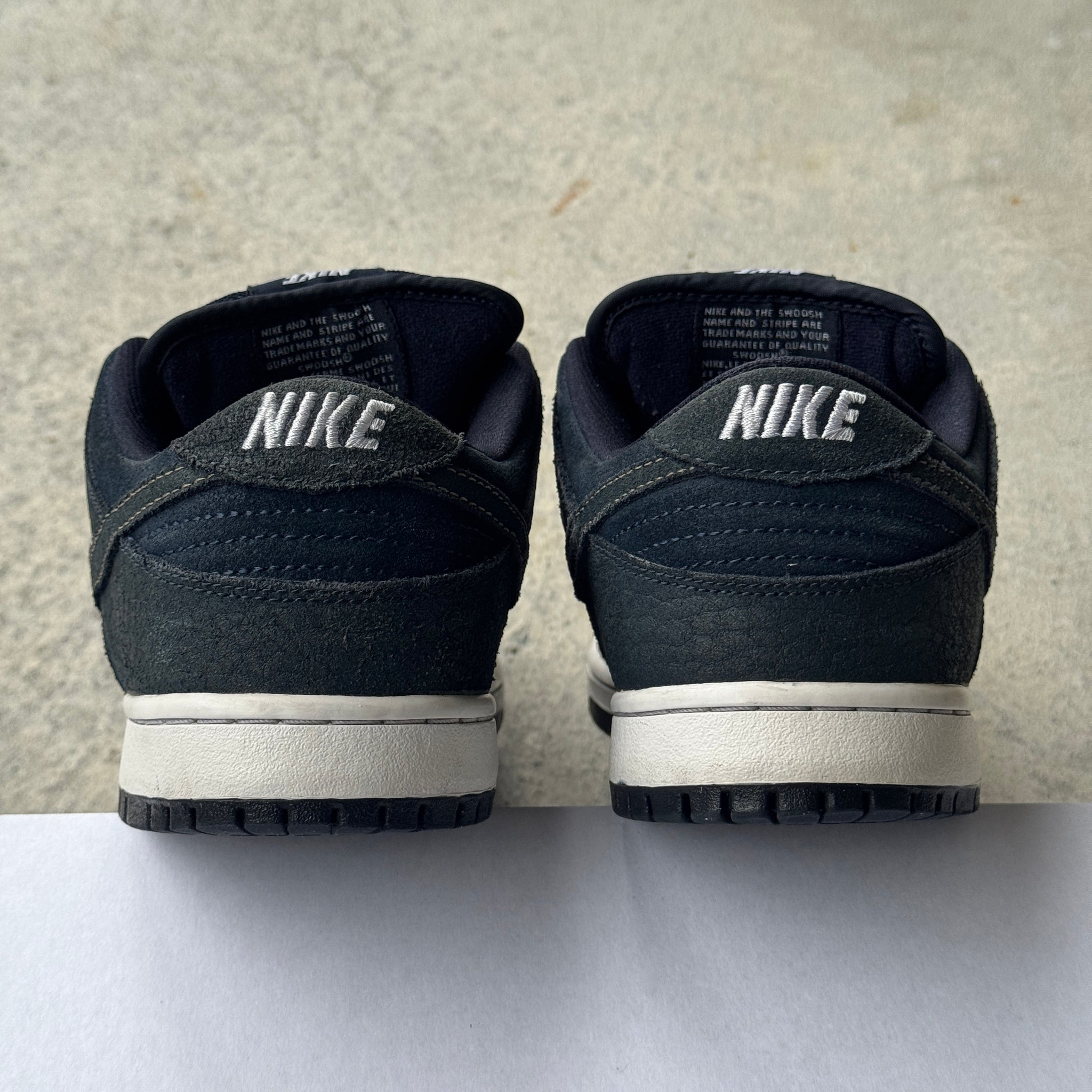 8 US - NIKE SB DUNK LOW US PASSPORT 2011