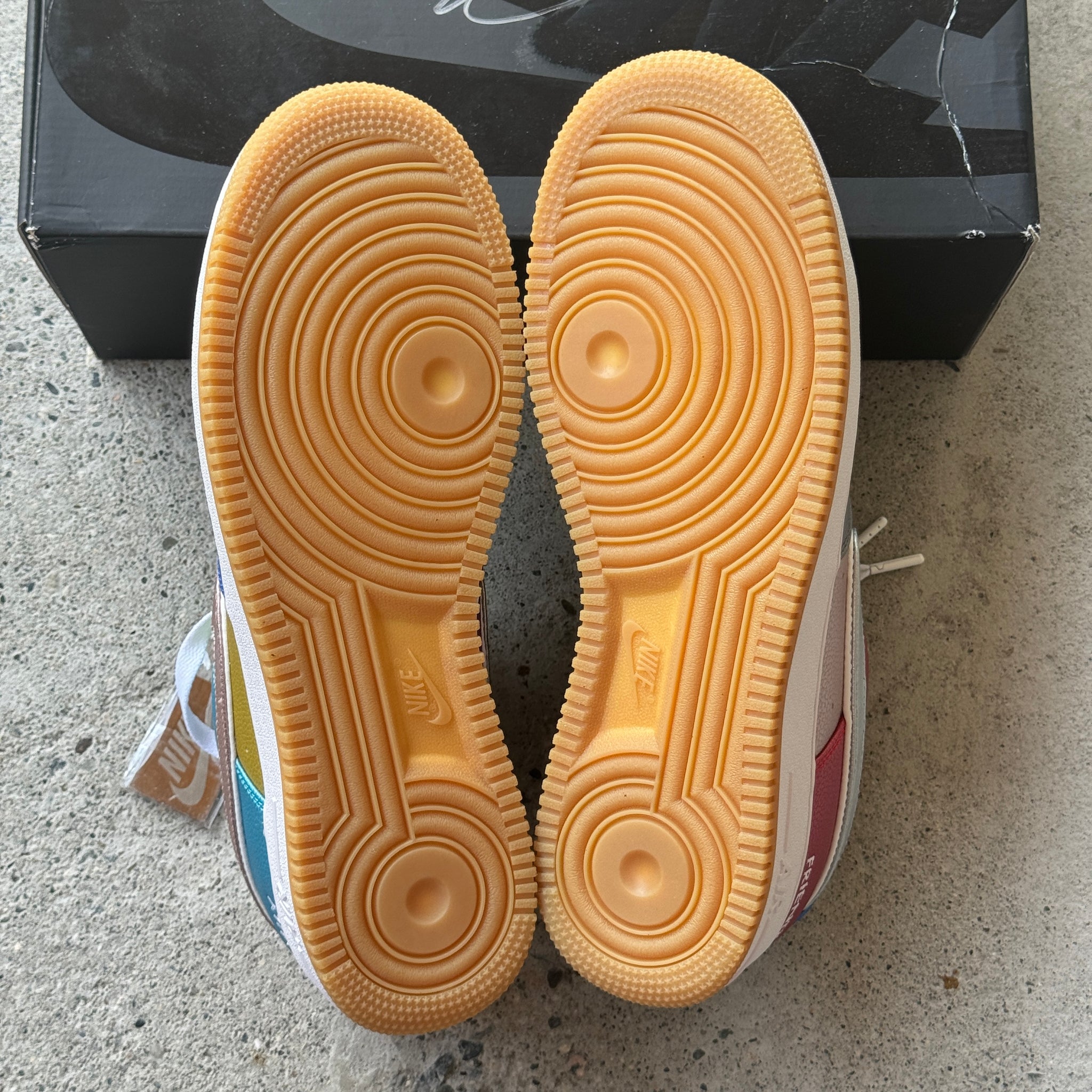 10.5 US - DS NIKE AIR FORCE 1 DJ CLARK KENT "THE LIST" F&F SAMPLE W BOX 2023