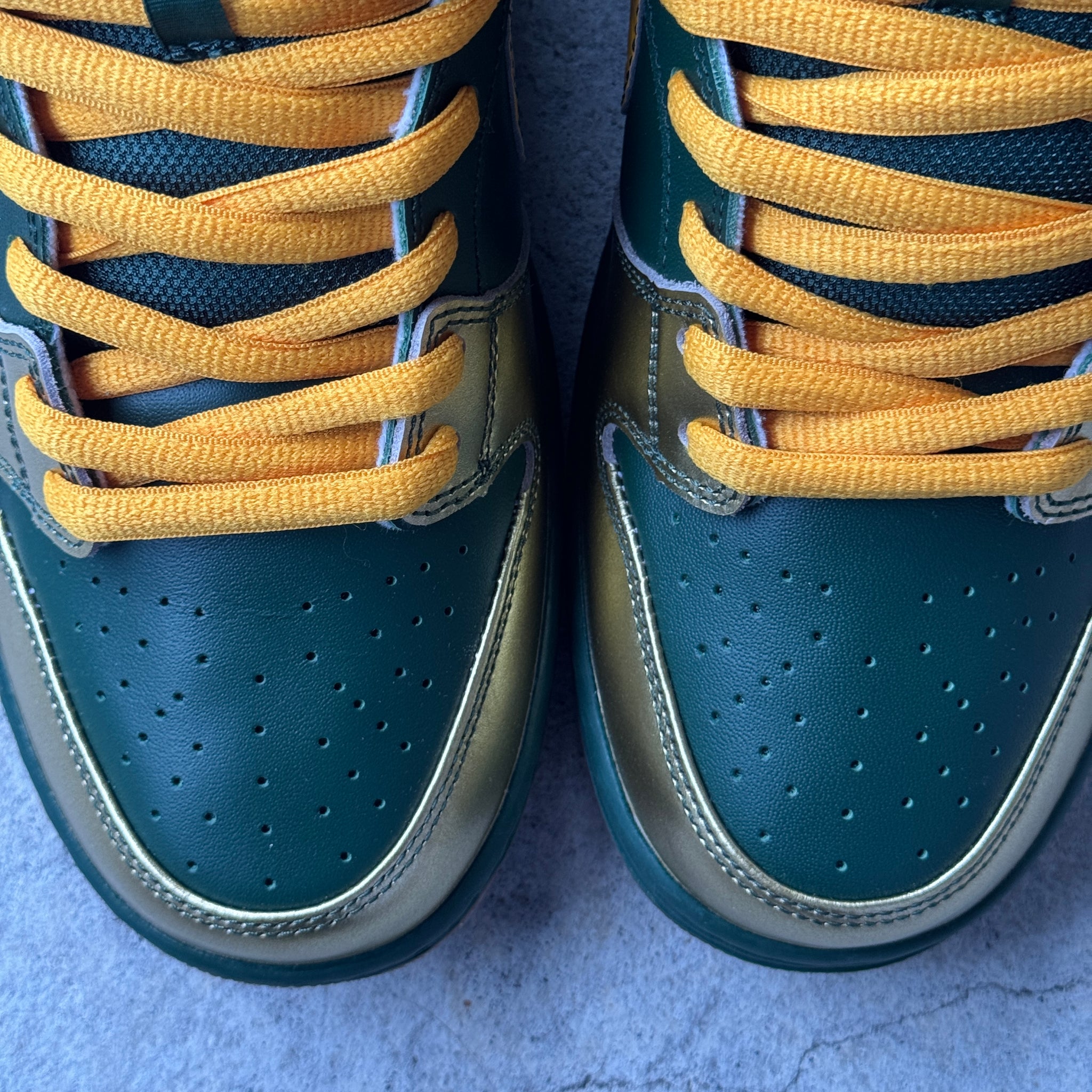 10 US - DS NIKE SB DUNK LOW DOERNBECHER W BOX 2018