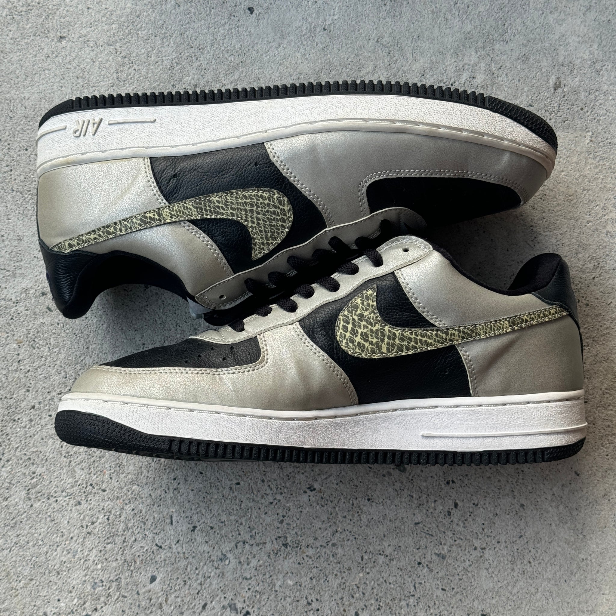 12 US - DS NIKE AIR FORCE 1 3M SNAKE 2001