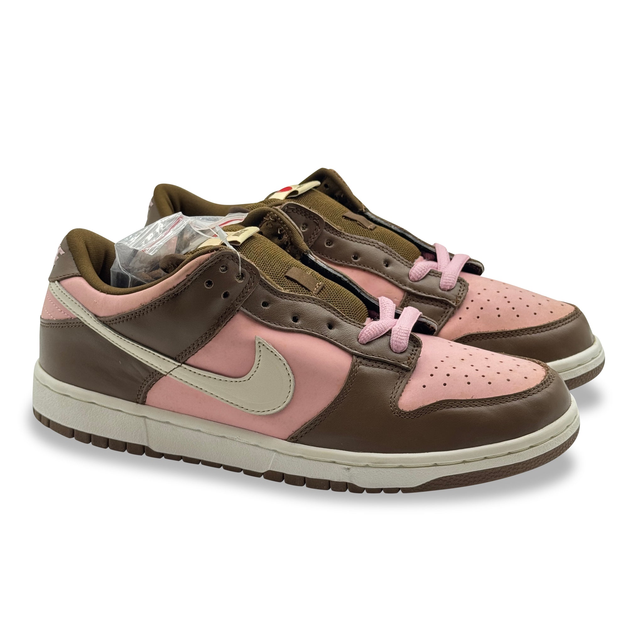 11 US - DS NIKE SB DUNK LOW STUSSY W BOX 2005