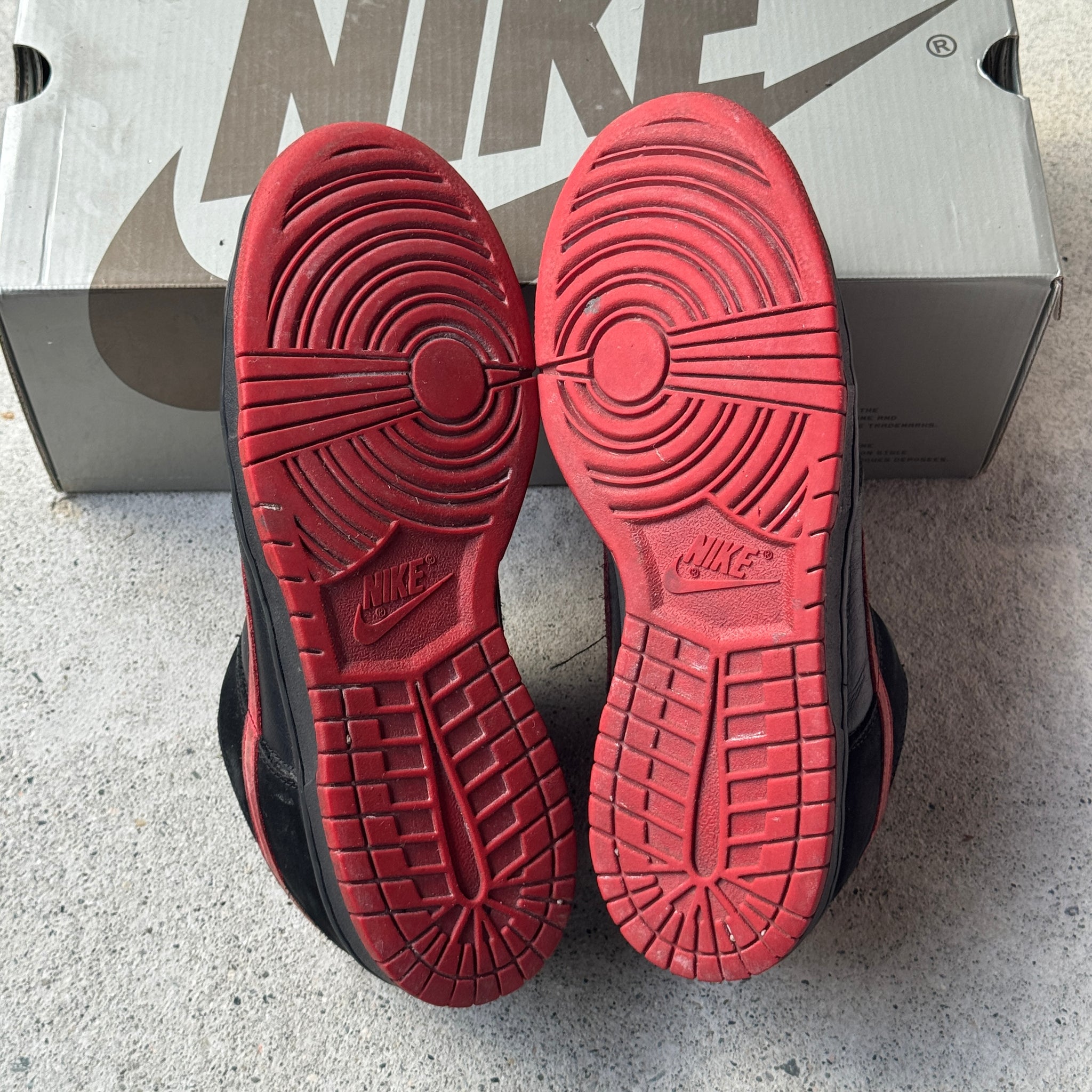 11 US - NIKE SB DUNK LOW VAMPS W BOX 2003