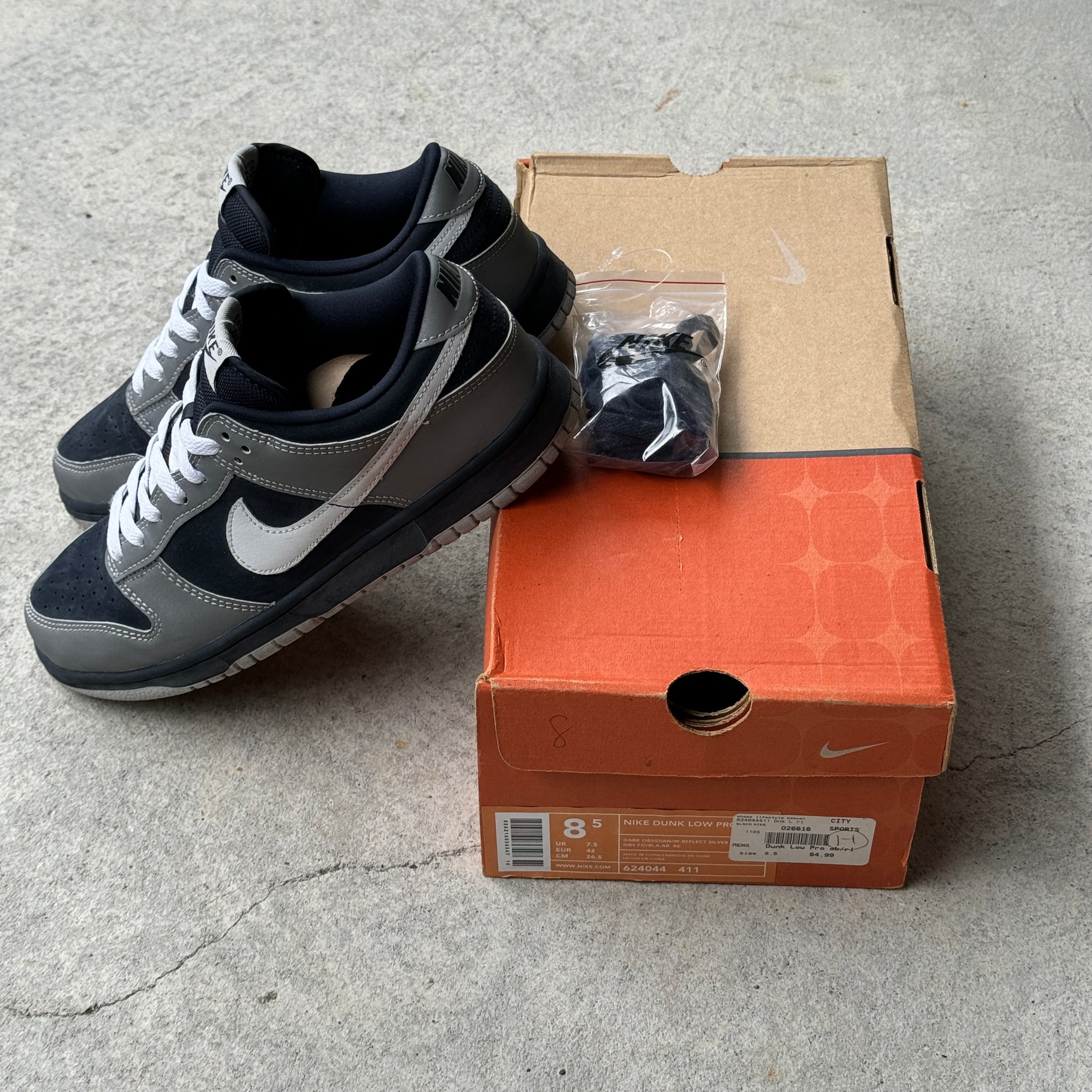 8.5 US - NIKE DUNK LOW PRO OBSIDIAN 3M W BOX 2003