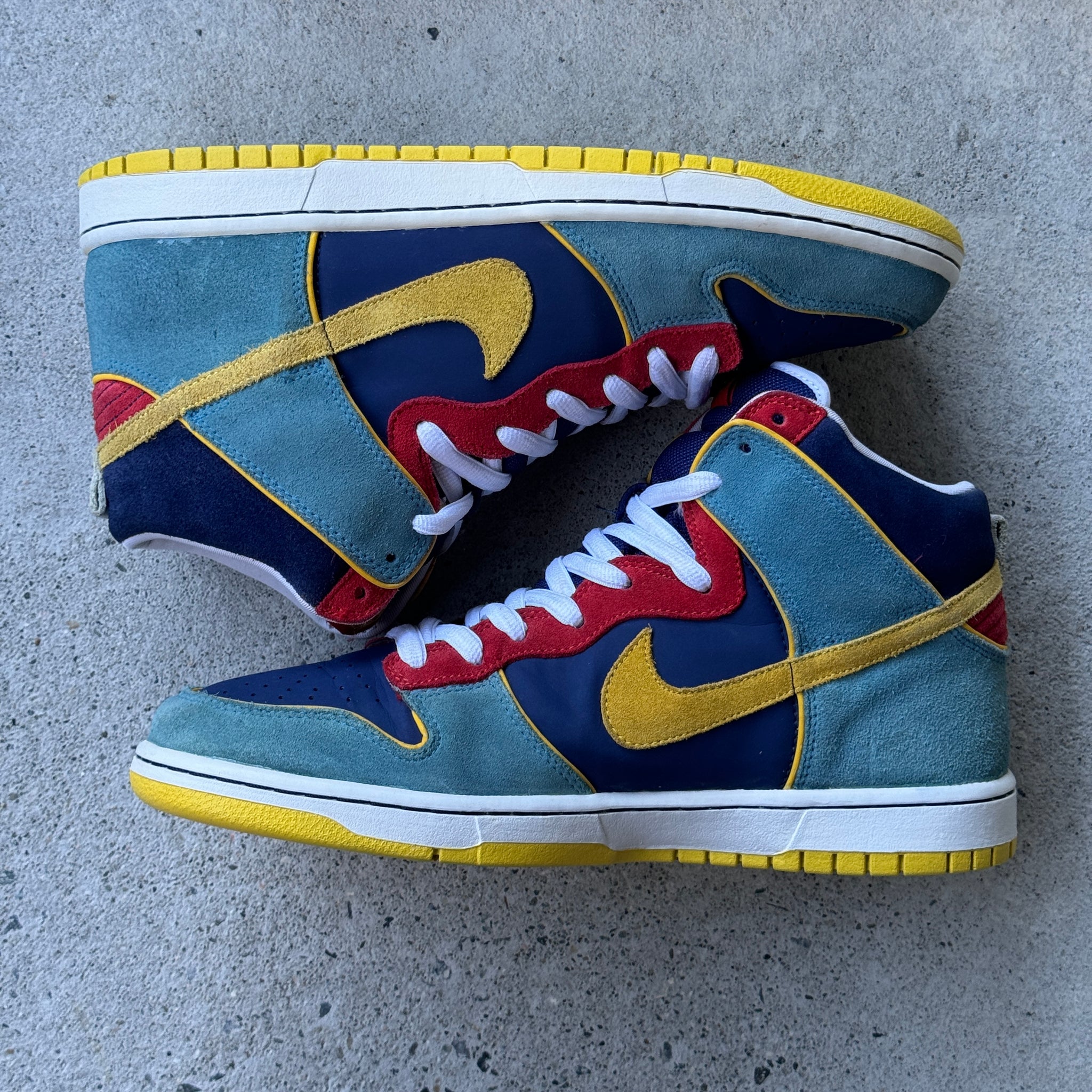 11.5 US - NIKE SB DUNK HIGH PACMAN W BOX 2009
