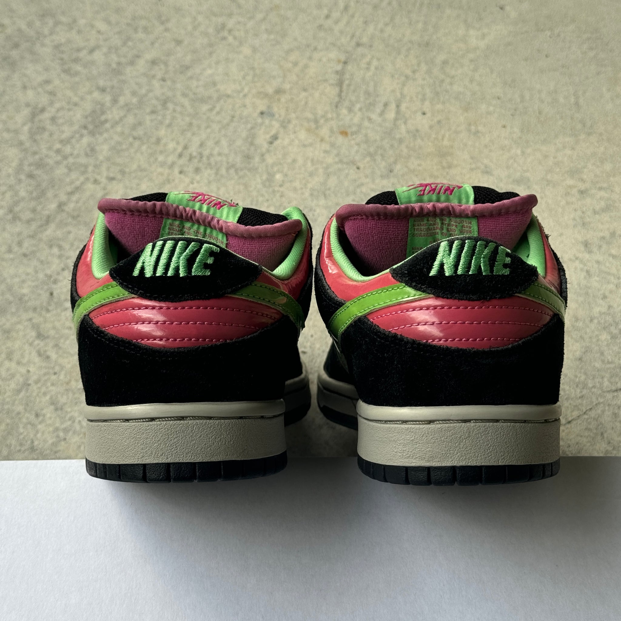 9.5 US - NIKE SB DUNK LOW POISON 2008