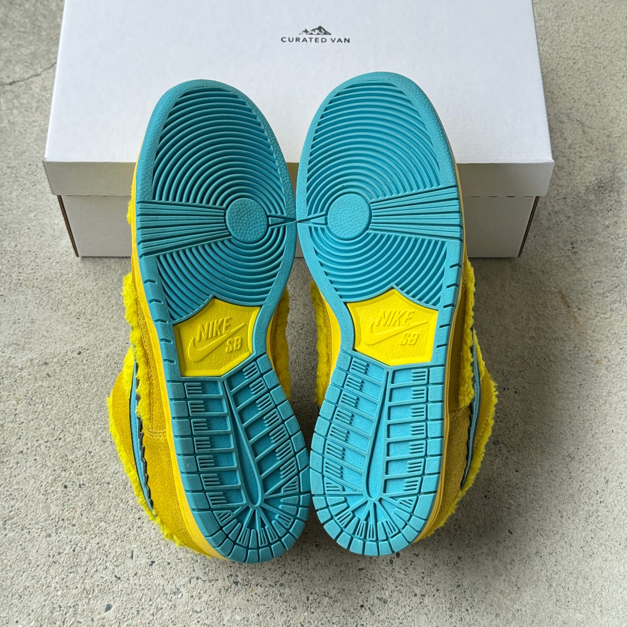 12 US - NIKE SB DUNK LOW GRATEFUL DEAD YELLOW 2020