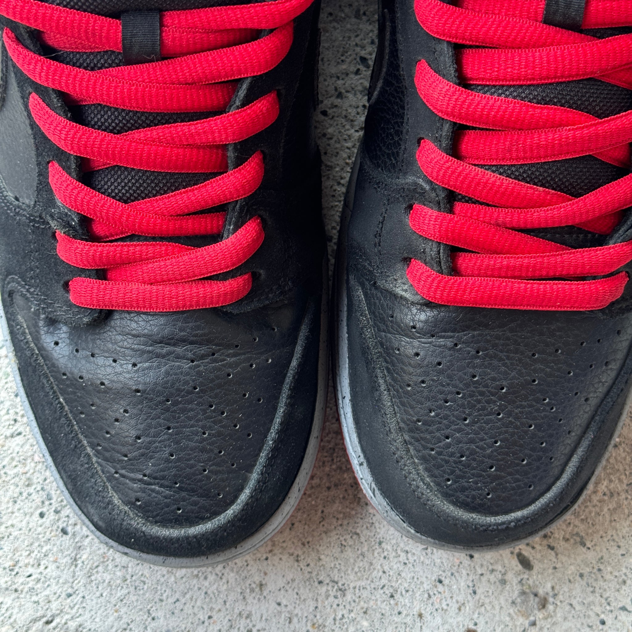 11 US - NIKE SB DUNK LOW BLACK CEMENT 2014