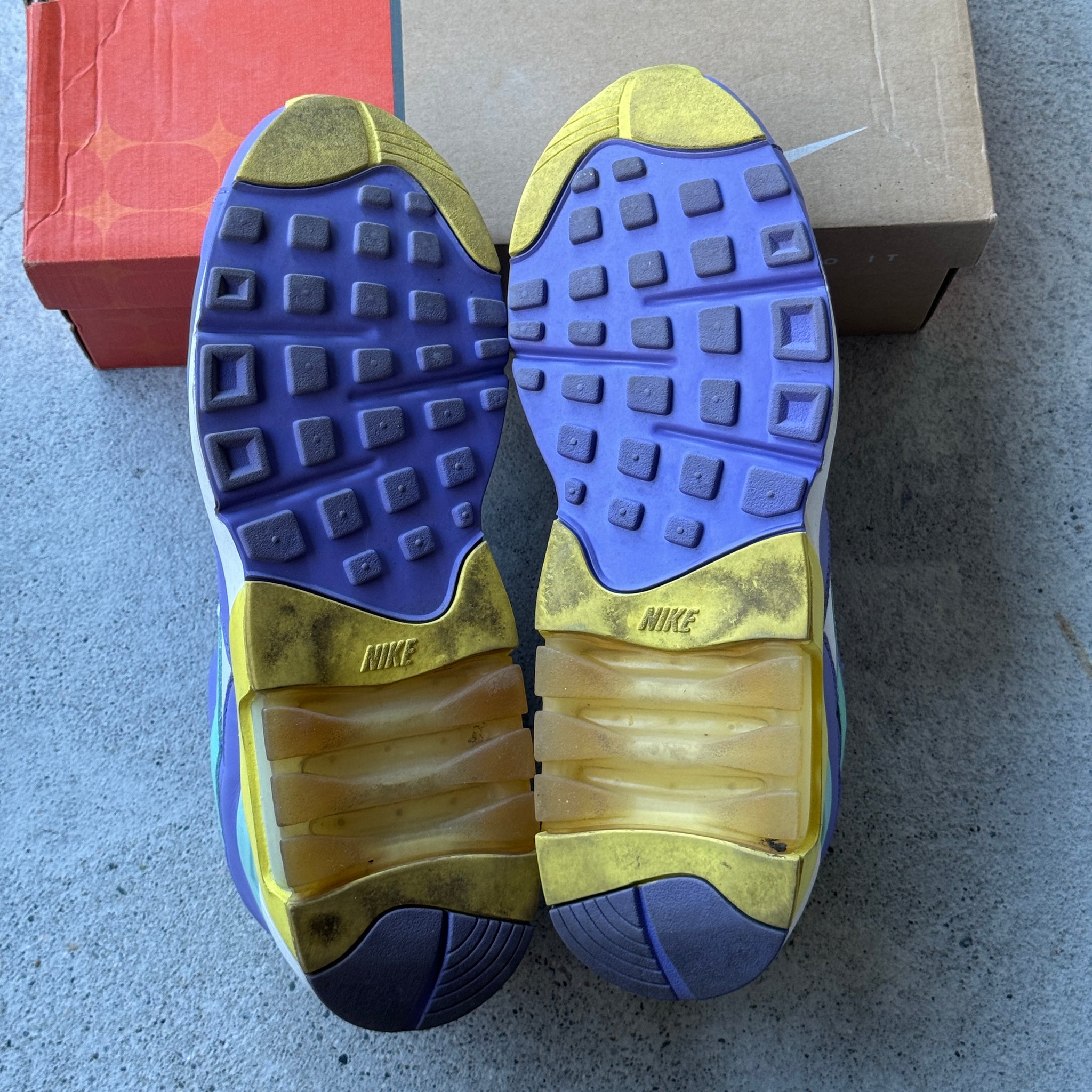 13 US - NIKE AIR MAX 180 EASTER W BOX 2006