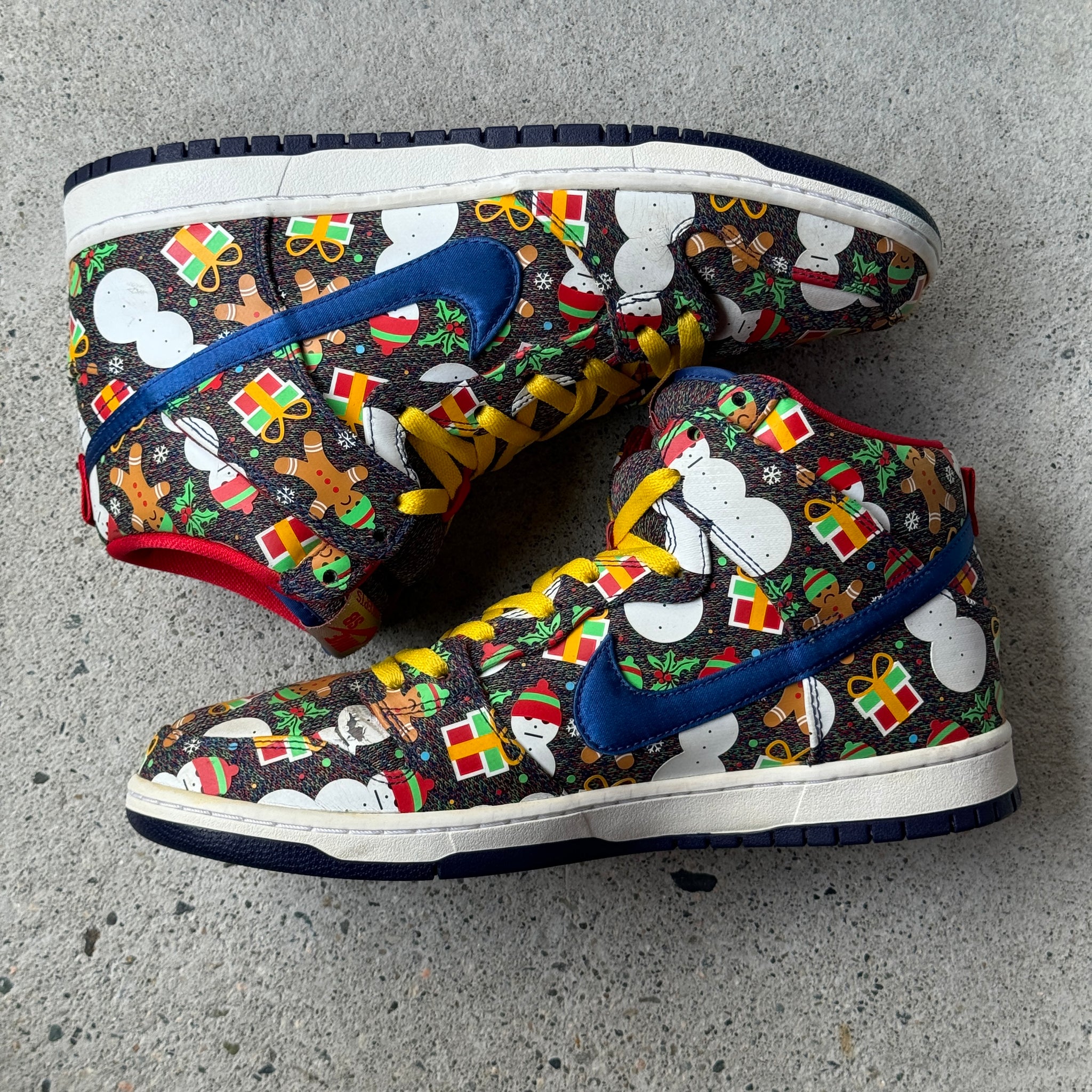 11 US - NIKE SB DUNK HIGH CONCEPTS UGLY CHRISTMAS SWEATER 2017