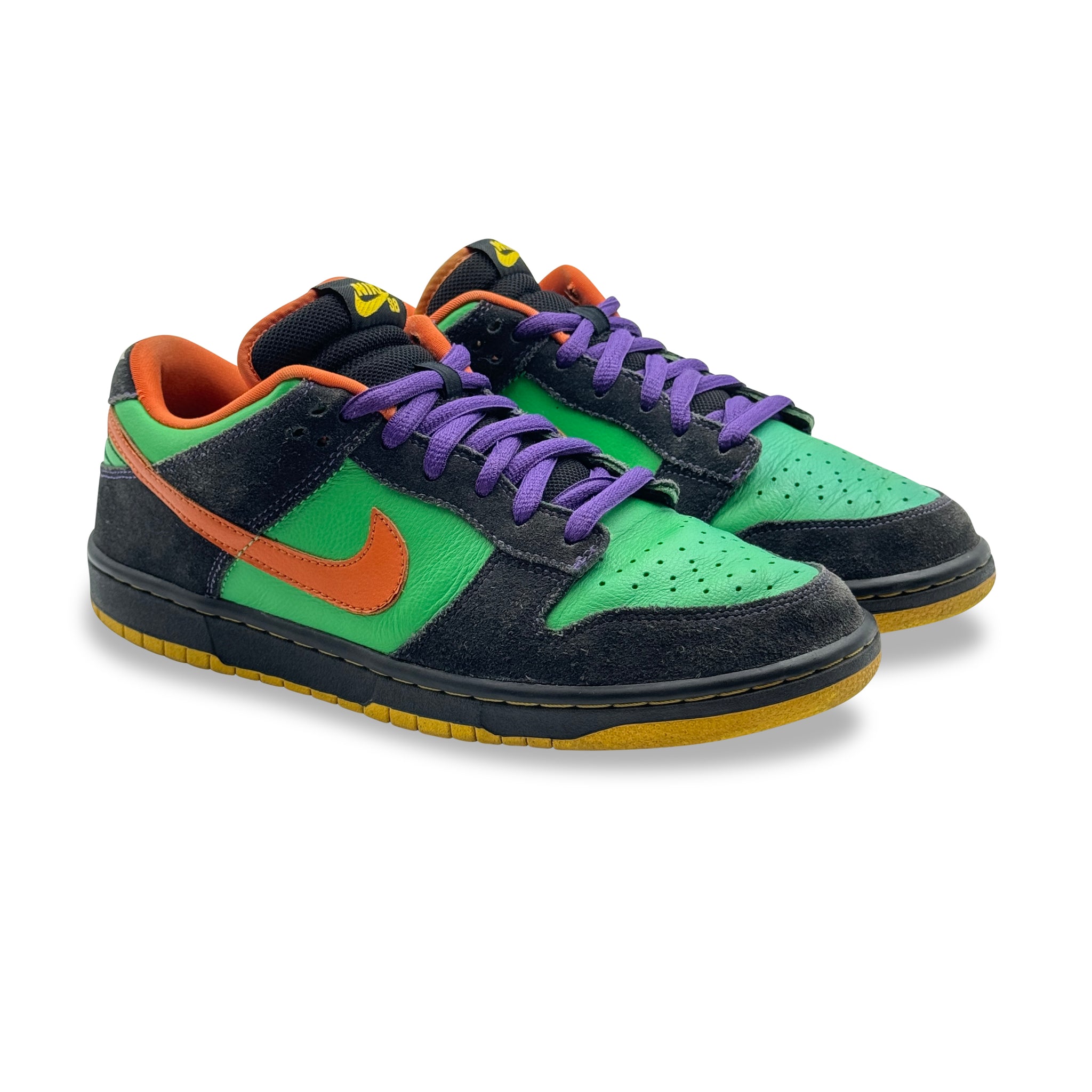 10 US - NIKE SB DUNK LOW GREEN SPARK HALLOWEEN 2009