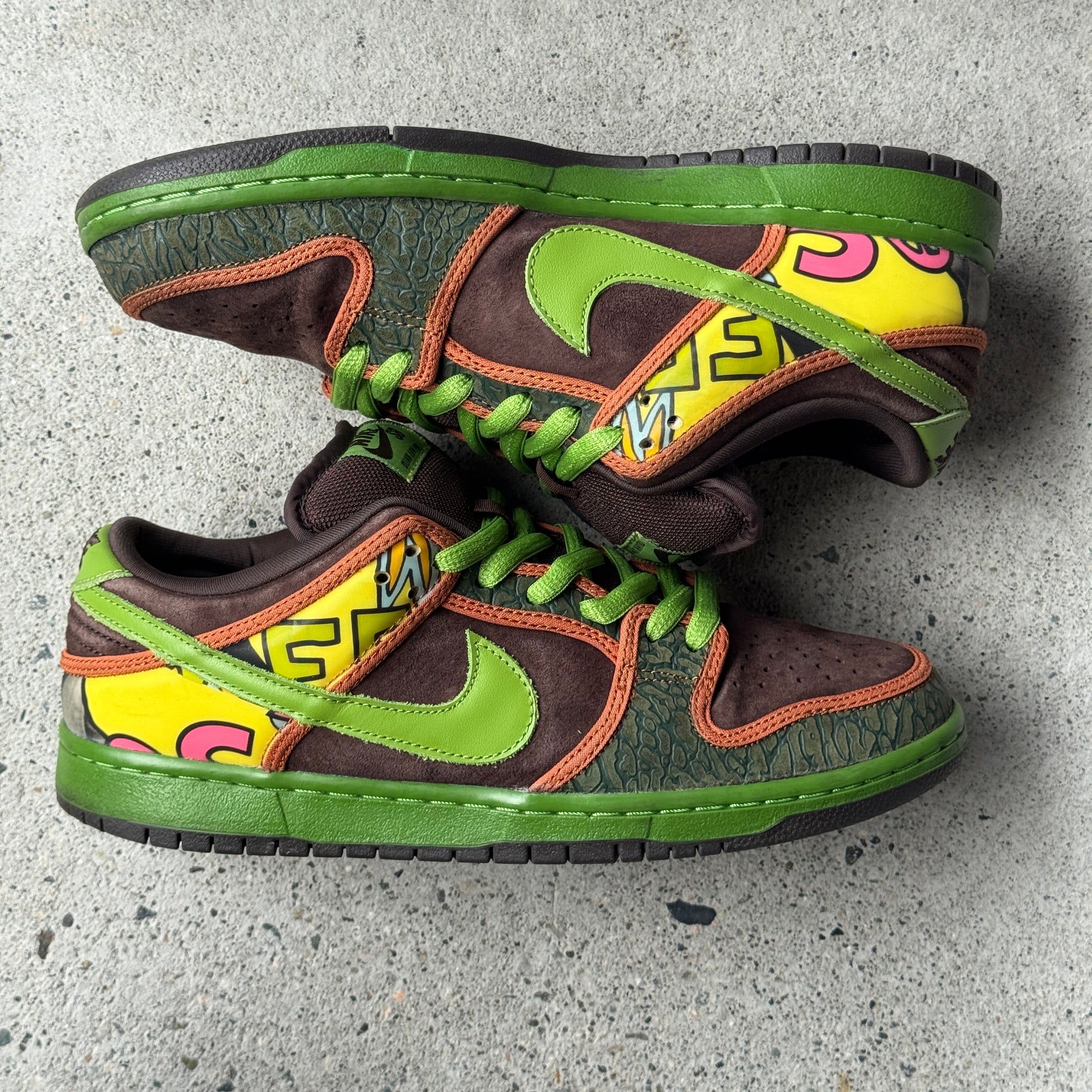 9 US - NIKE SB DUNK LOW DE LA SOUL 2015