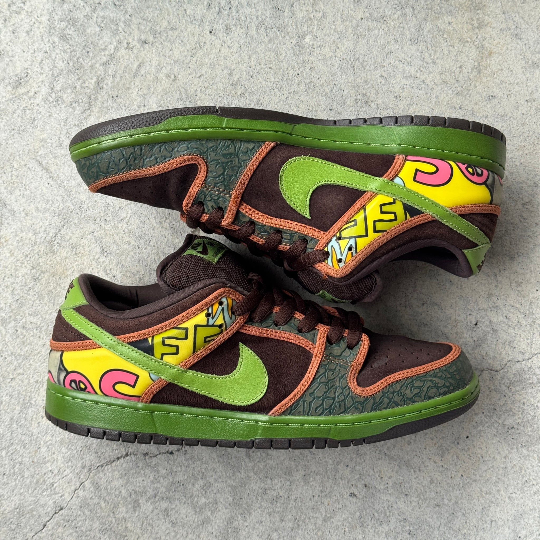 9.5 US - NIKE SB DUNK LOW DE LA SOUL W BOX 2015