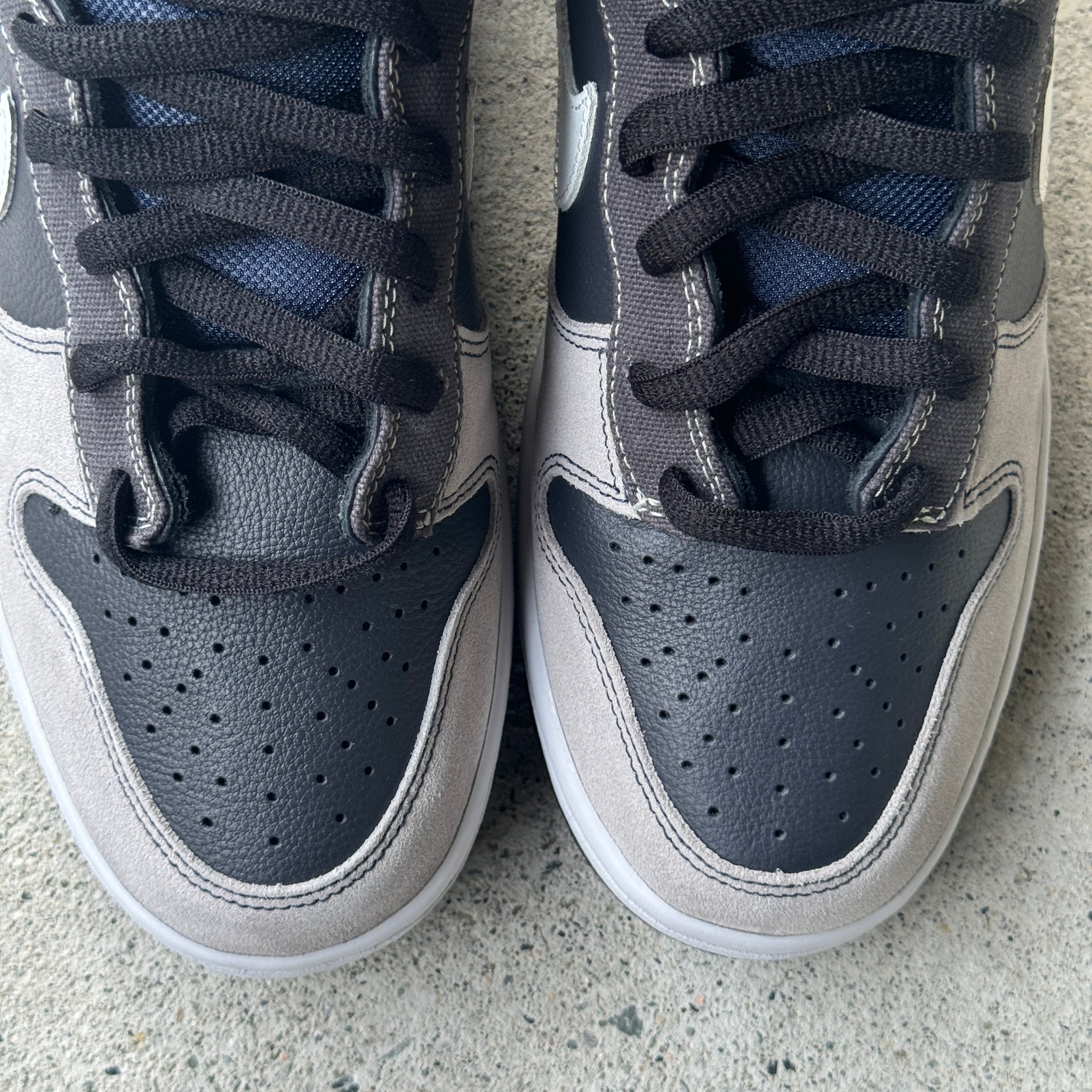 11 US - DS NIKE SB DUNK HIGH UNFUTURA W BOX 2008