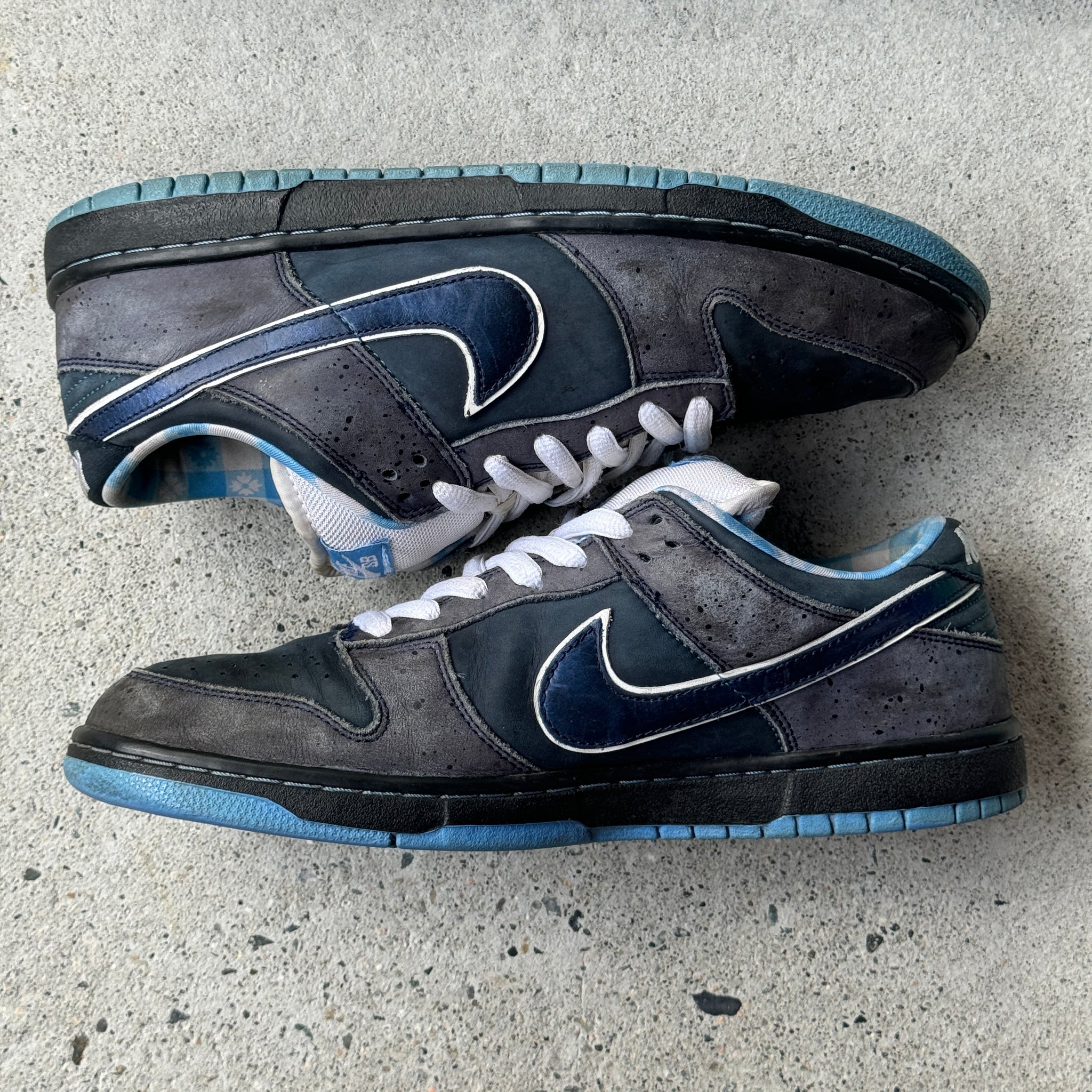 11.5 US - NIKE SB DUNK LOW BLUE LOBSTER 2009