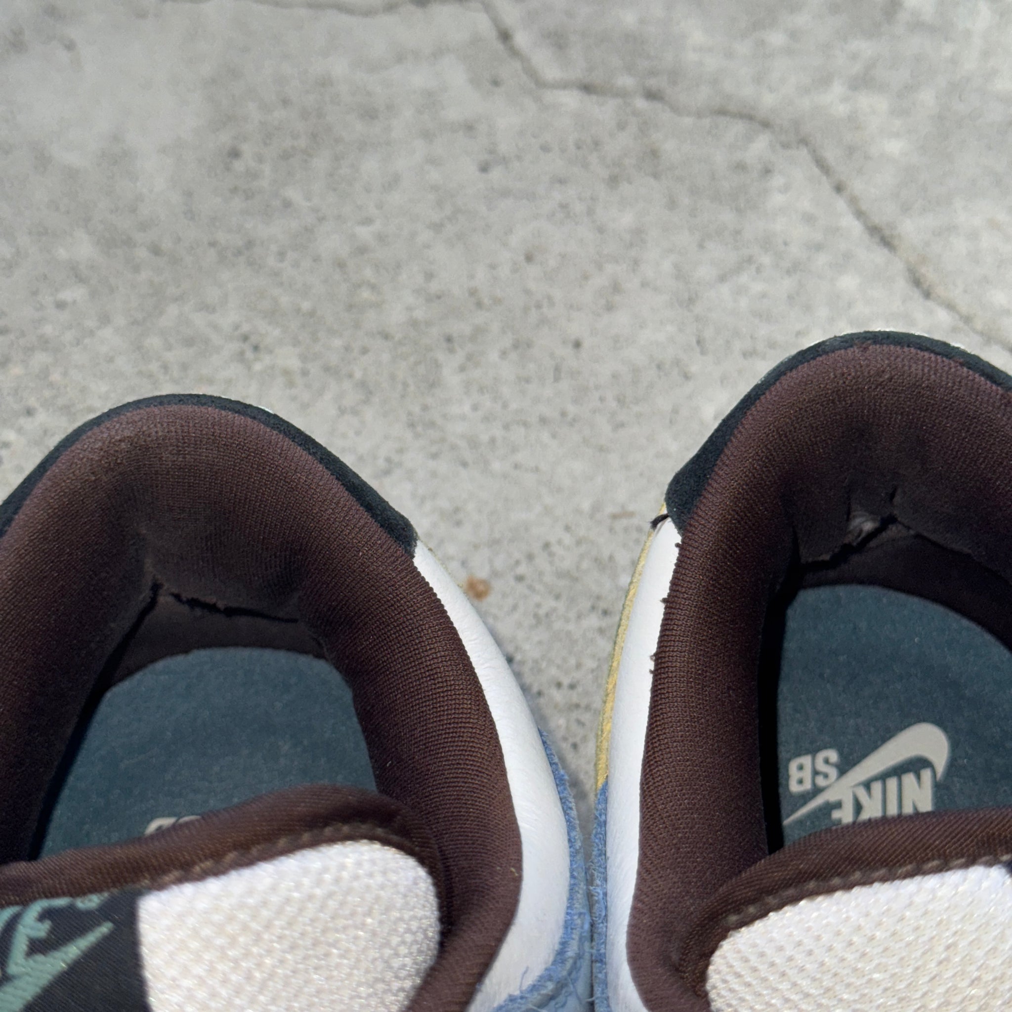 11.5 US - NIKE SB DUNK LOW HOMER 2004