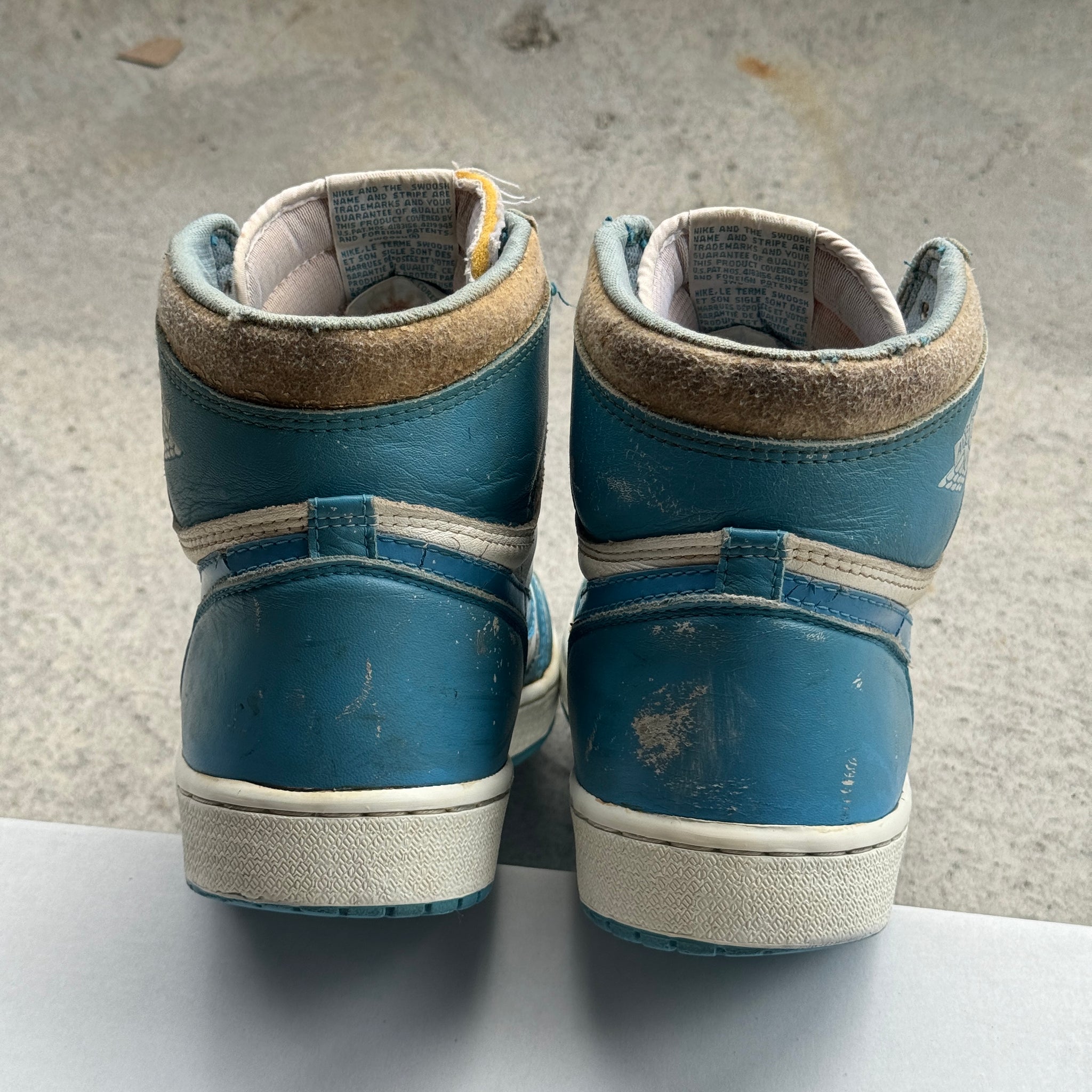 12 US - JORDAN 1 CAROLINA BLUE 1985