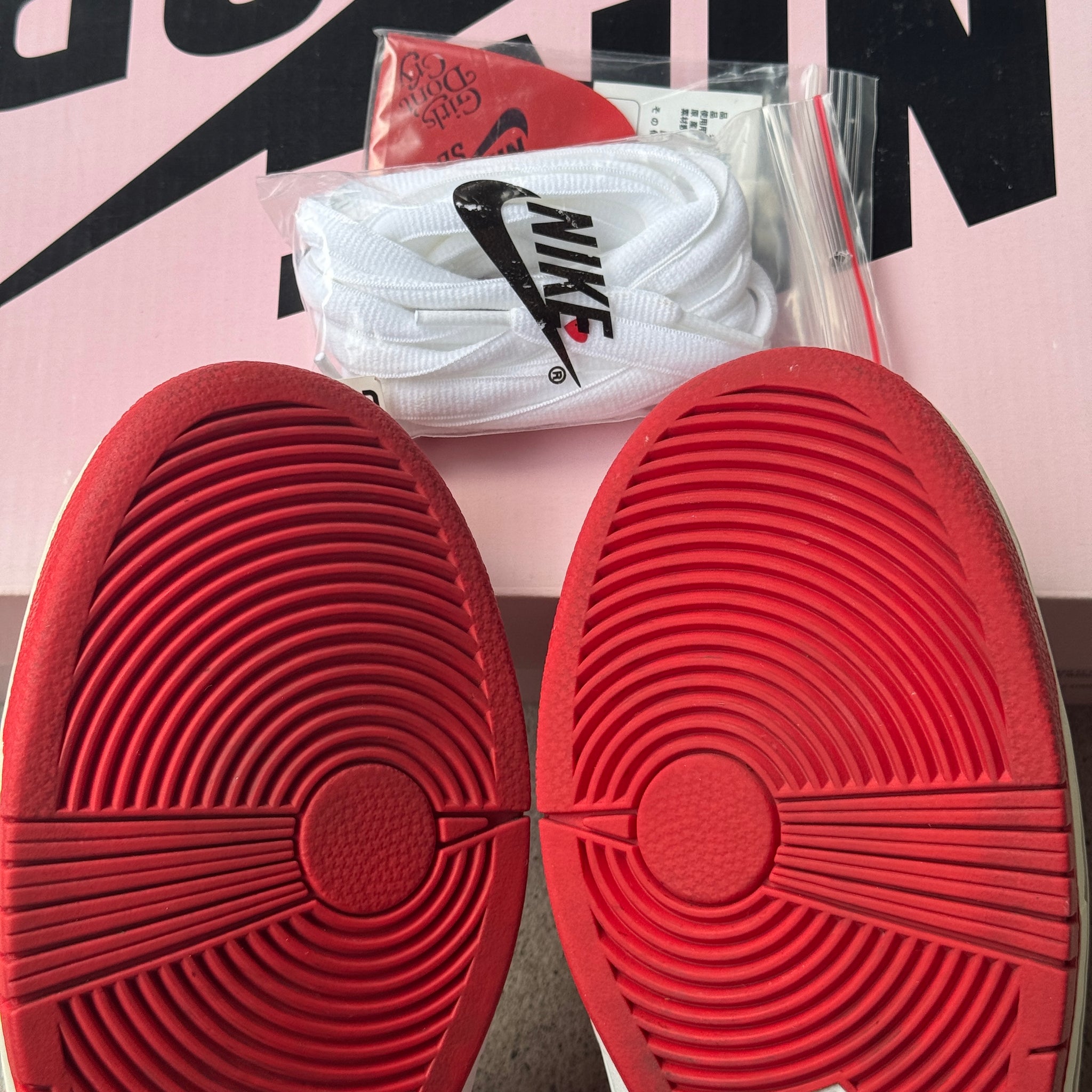 10 US - NIKE SB DUNK LOW GIRLS DONT CRY W BOX 2017