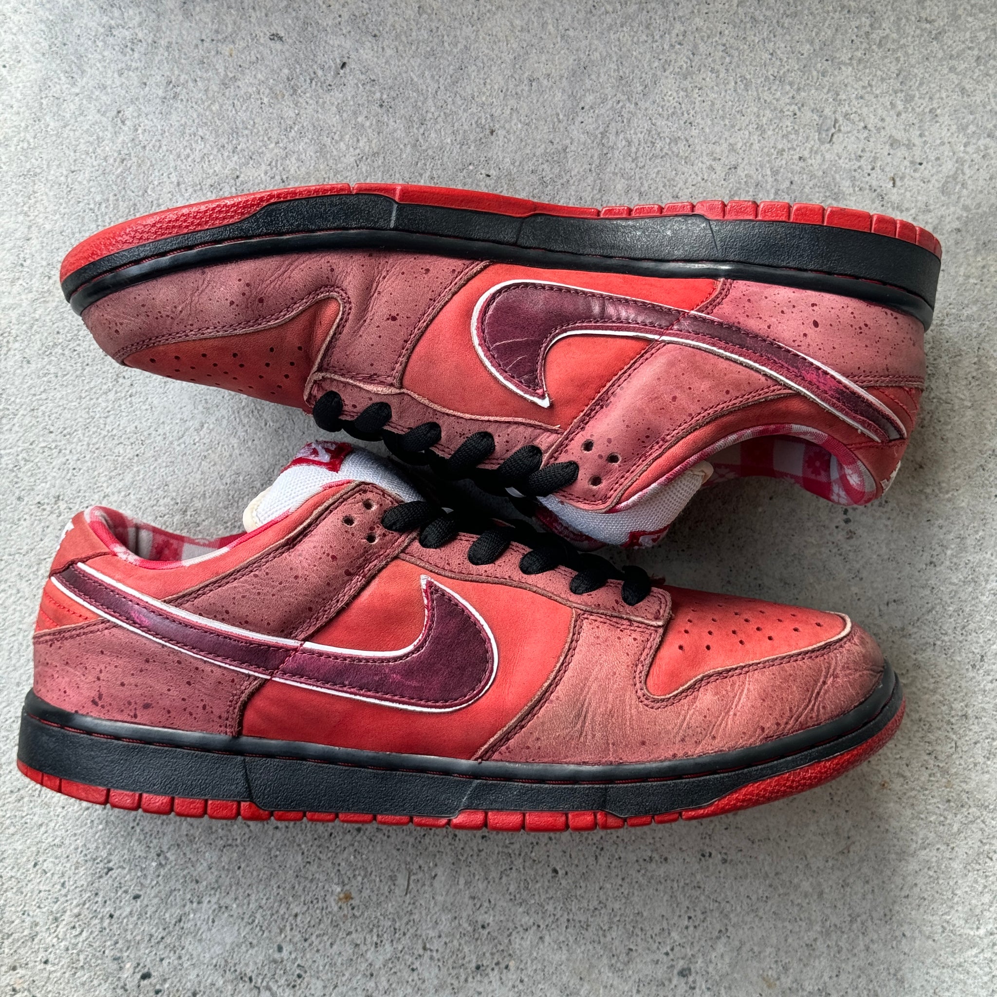 12 US - NIKE SB DUNK RED LOBSTER W BOX 2008