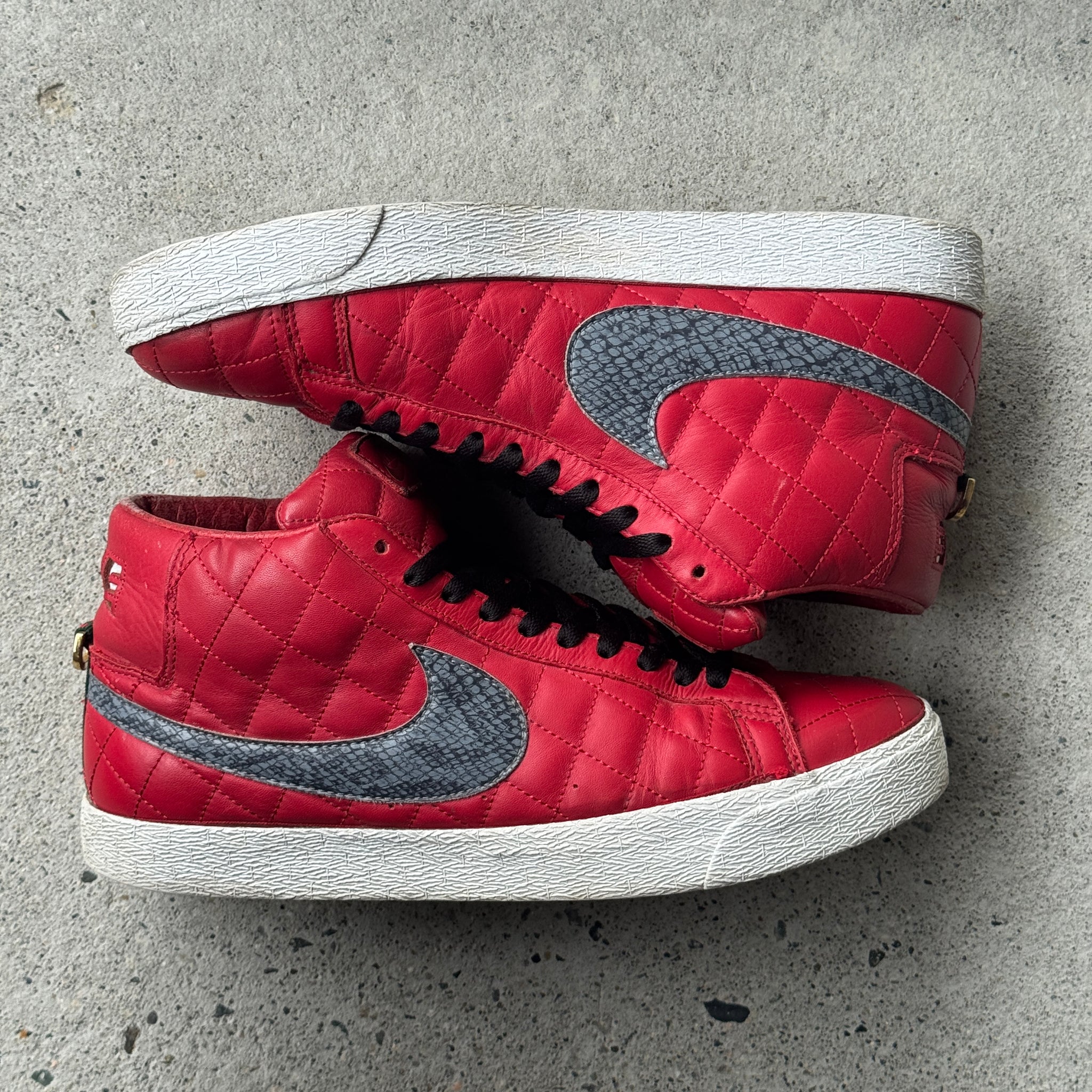 11 US - NIKE SB BLAZER SUPREME RED W BOX 2006
