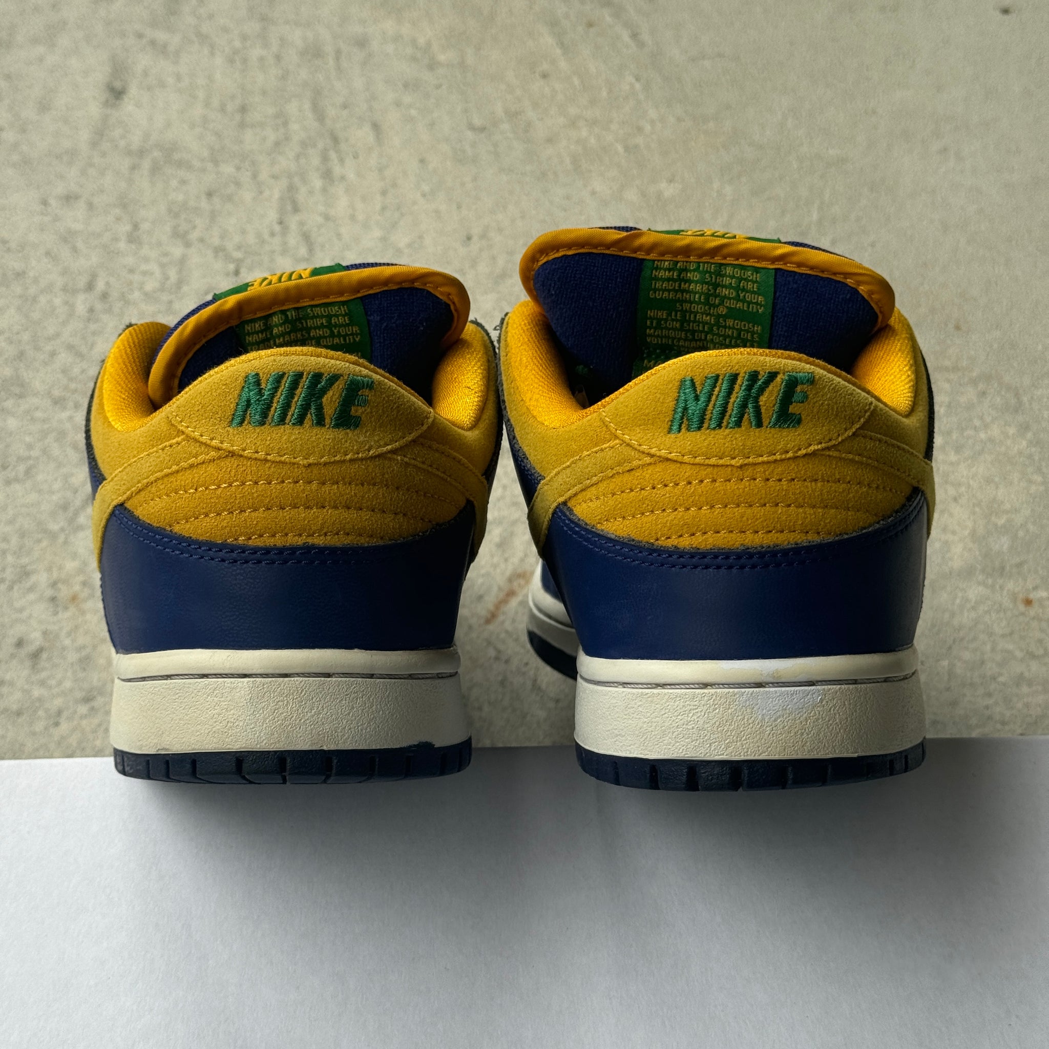 10.5 US - NIKE SB DUNK LOW MIDAS GOLD 2013
