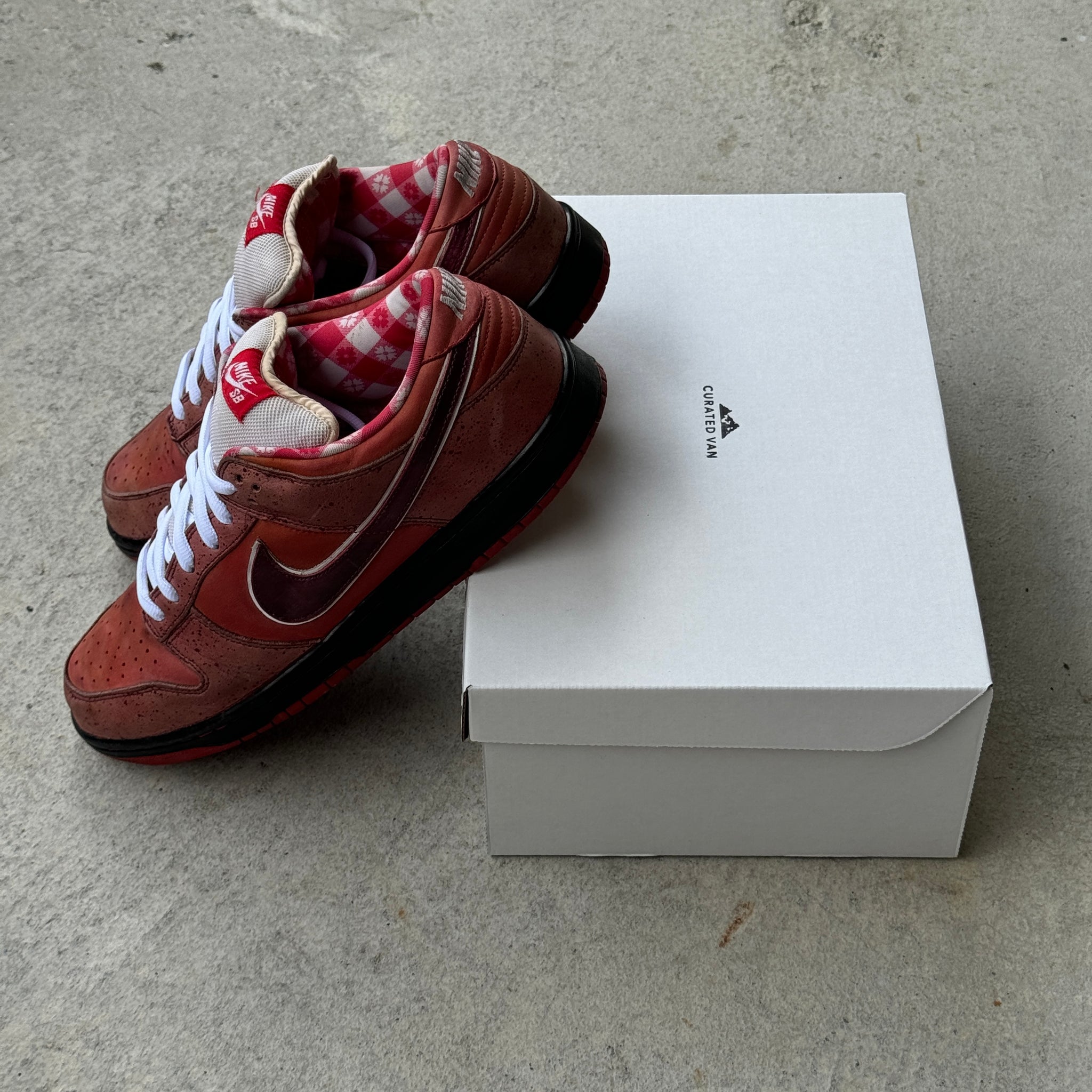 13 US - NIKE SB DUNK LOW RED LOBSTER 2008