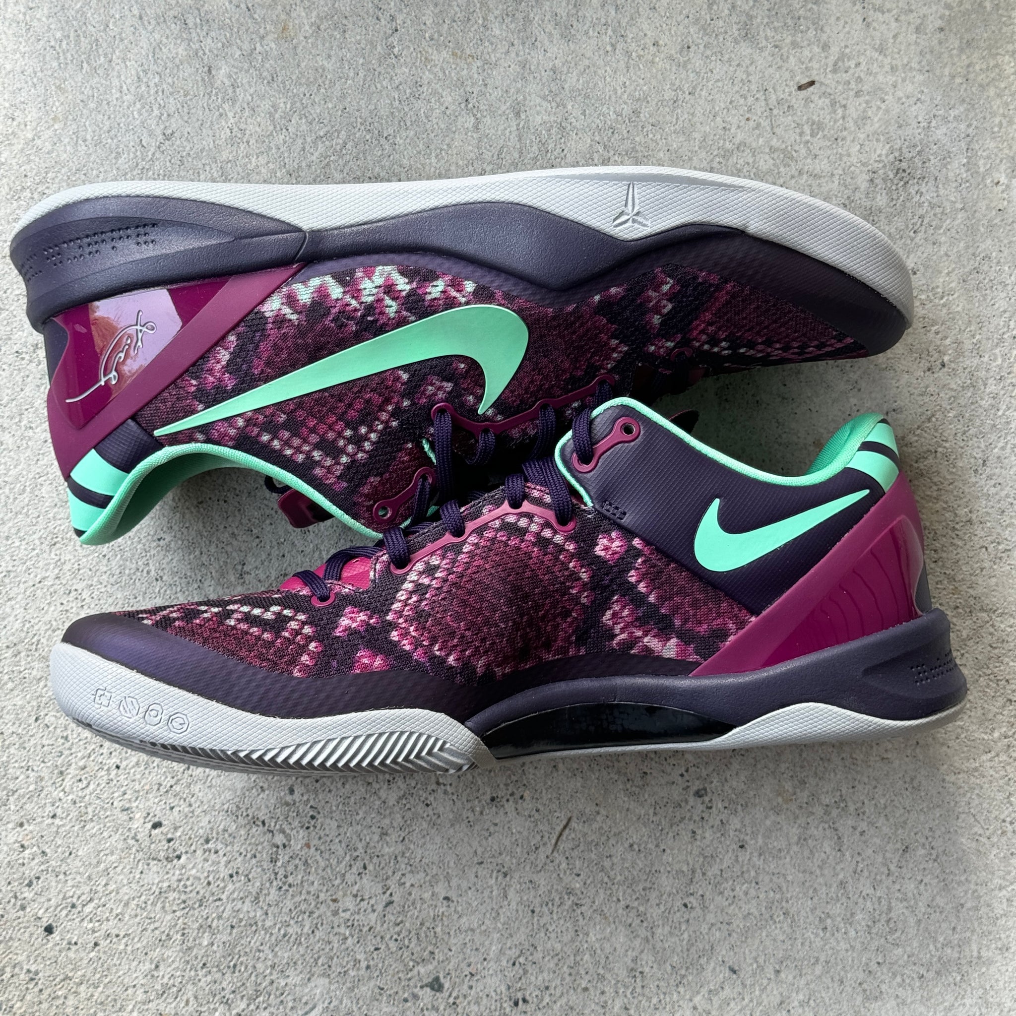 12 US - DS NIKE AIR ZOOM KOBE 8 PIT VIPER W BOX 2013