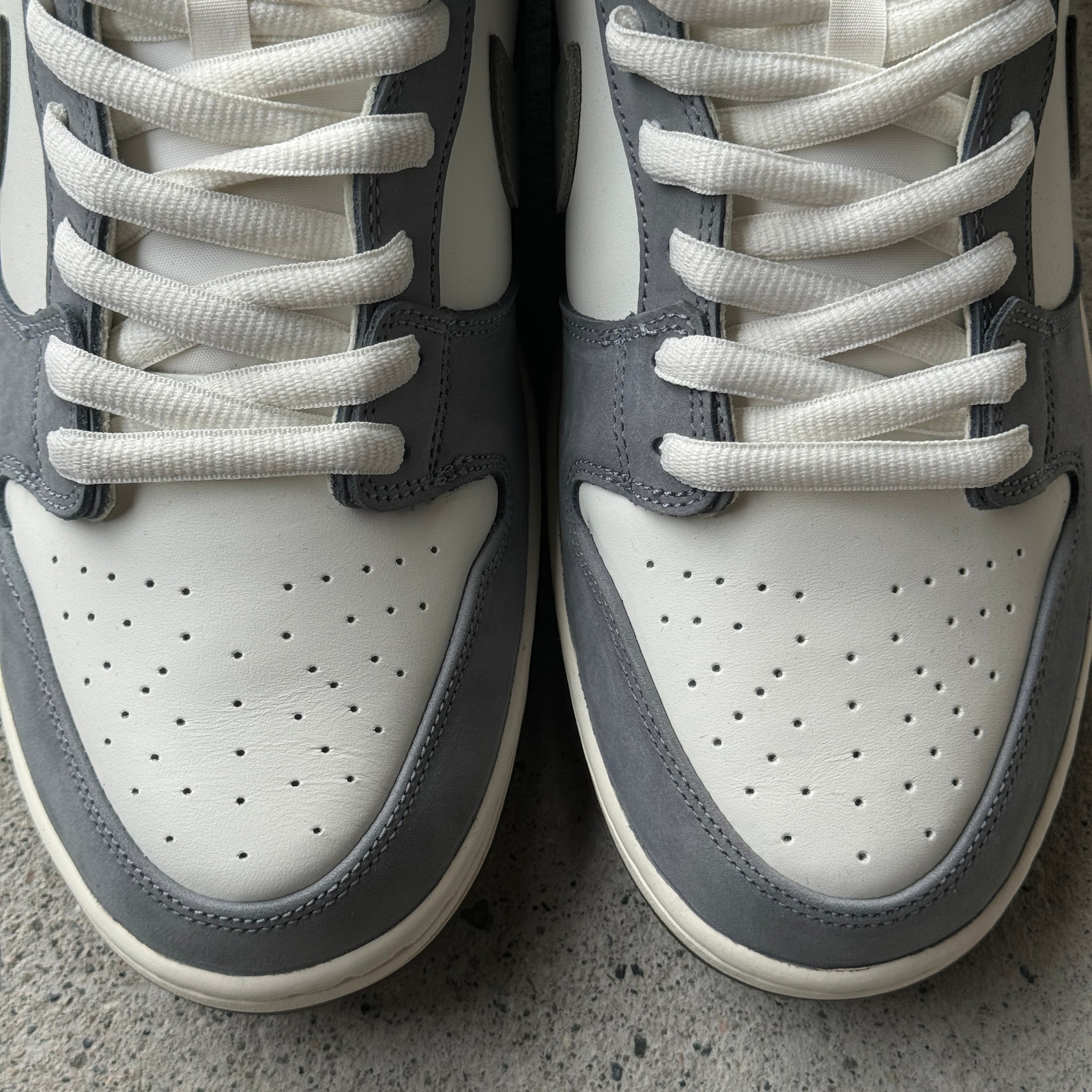 14 US - DS NIKE SB DUNK LOW YUTO HORIGOME GRAY W BOX 2024