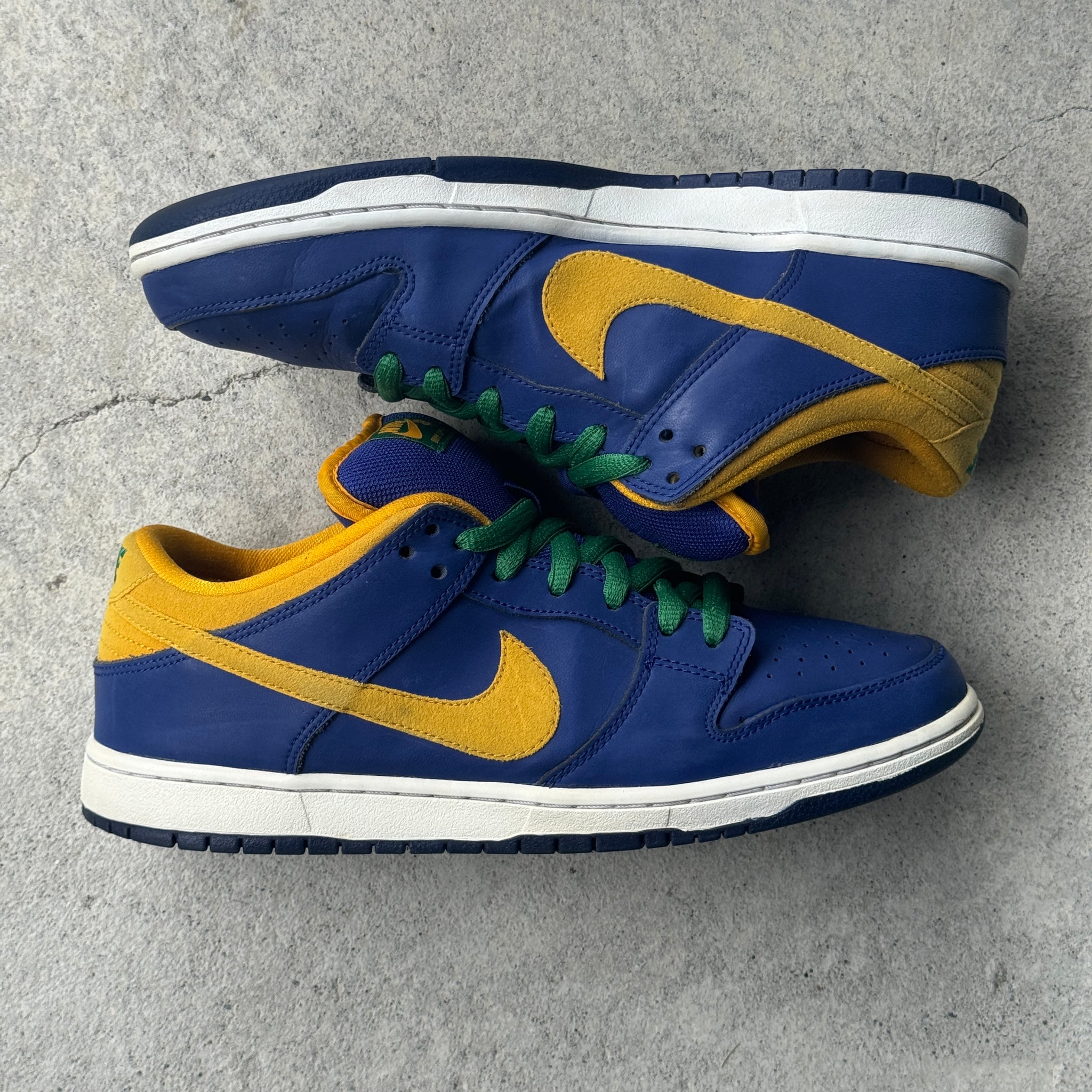 10.5 US - NIKE SB DUNK LOW MIDAS GOLD 2013