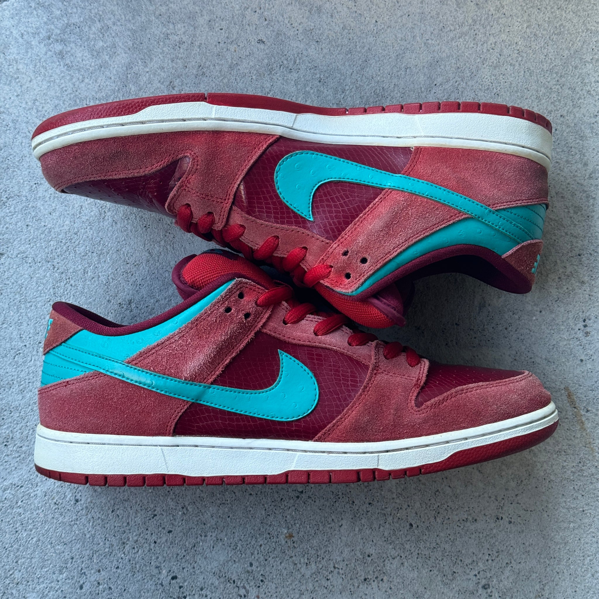13 US - NIKE SB DUNK LOW BRICKHOUSE 2013