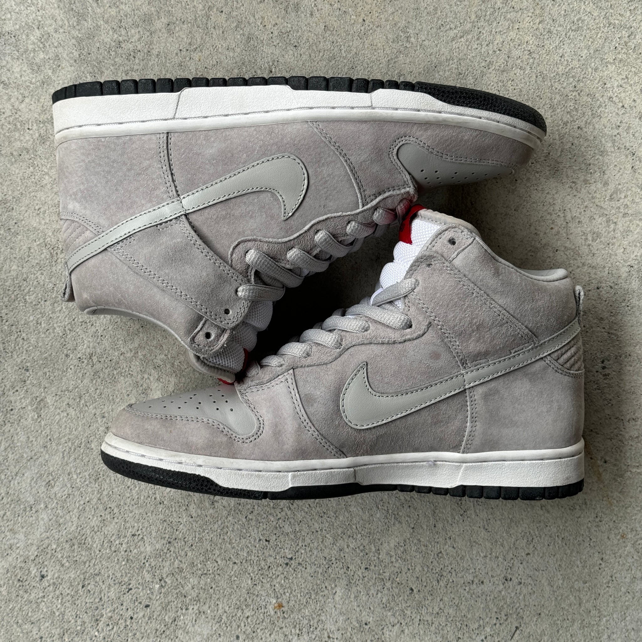 6.5 US - NIKE SB DUNK HIGH PEEWEE HERMAN W BOX