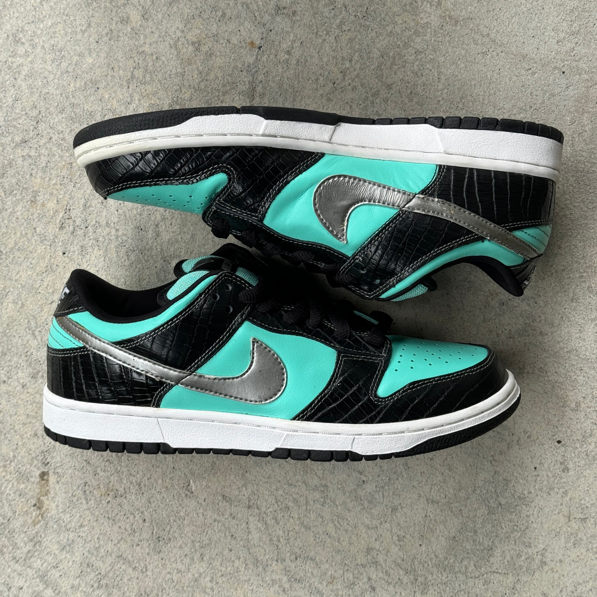 9.5 US - DS NIKE SB DUNK LOW TIFFANY 2005