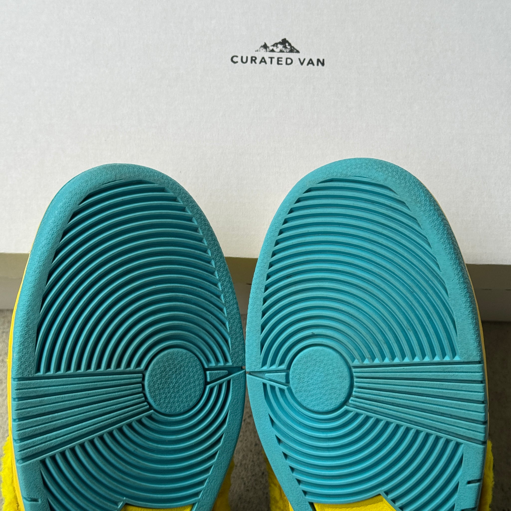 12 US - NIKE SB DUNK LOW GRATEFUL DEAD YELLOW 2020