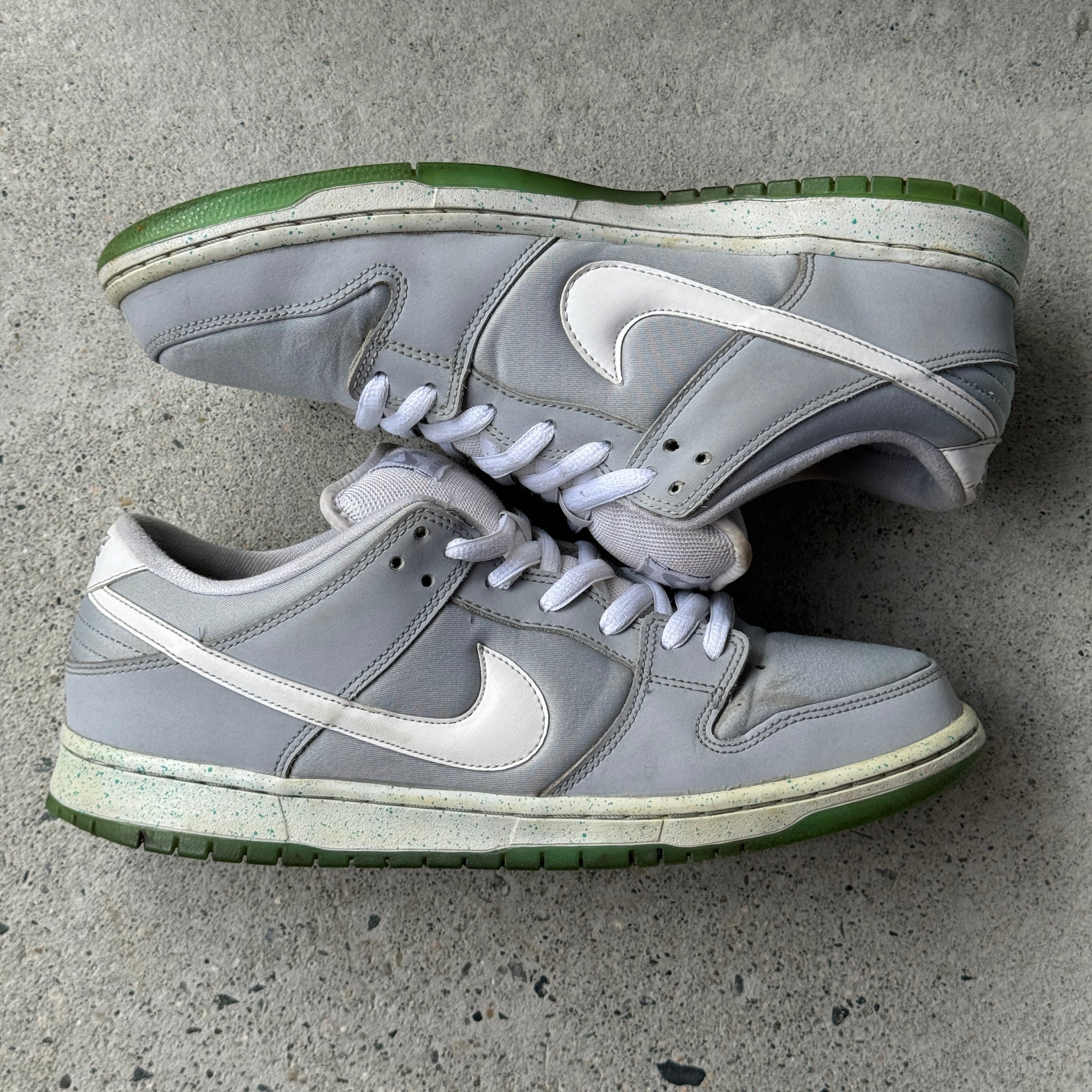 11 US - NIKE SB DUNK LOW MARTY MCFLY 2015
